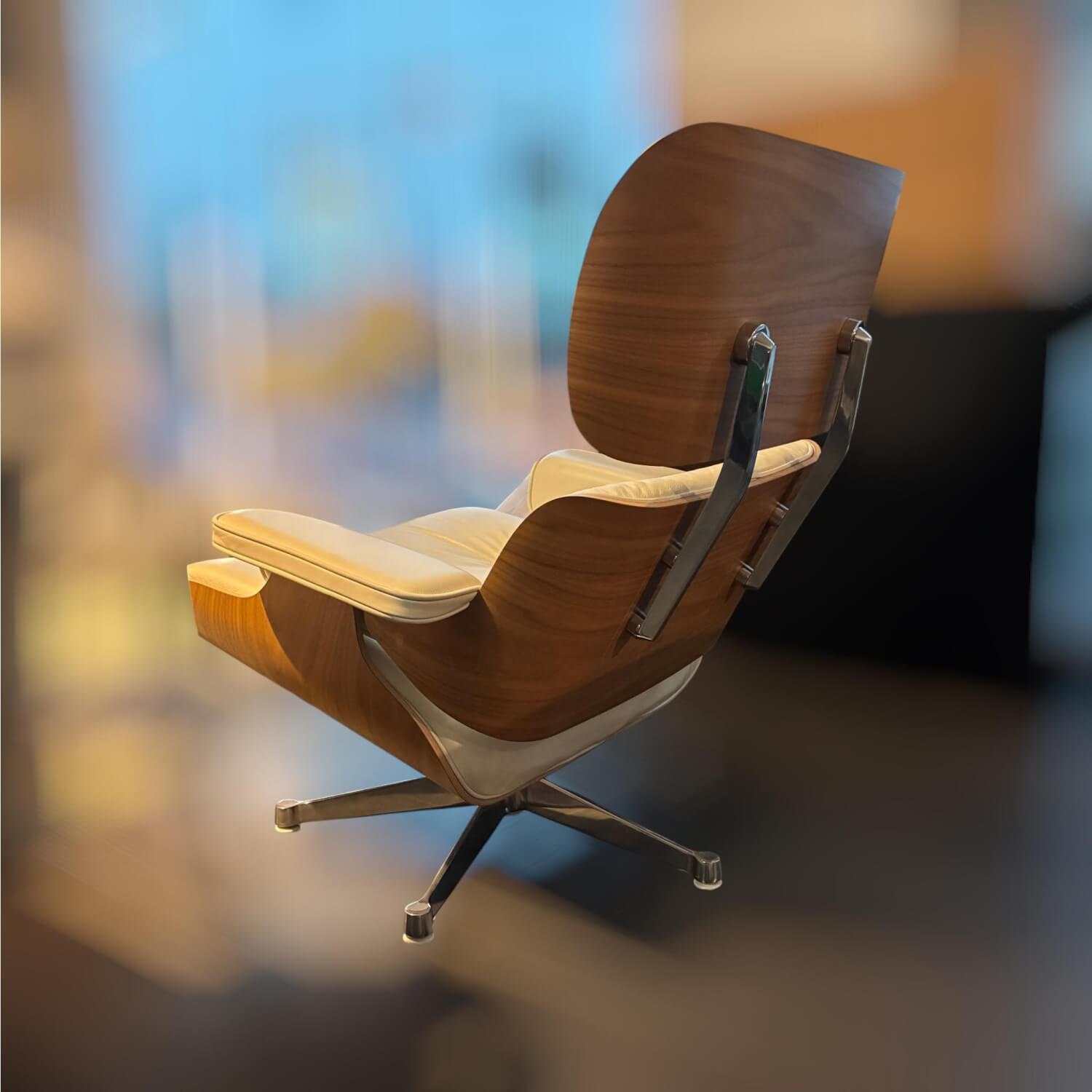 Vitra - Sessel Eames Lounge Chair Leder Premium F 72 Snow Weiß Schale Nuss weiss pigmentiert Gestell Aluminium Poliert Inklusive Hocker - 5