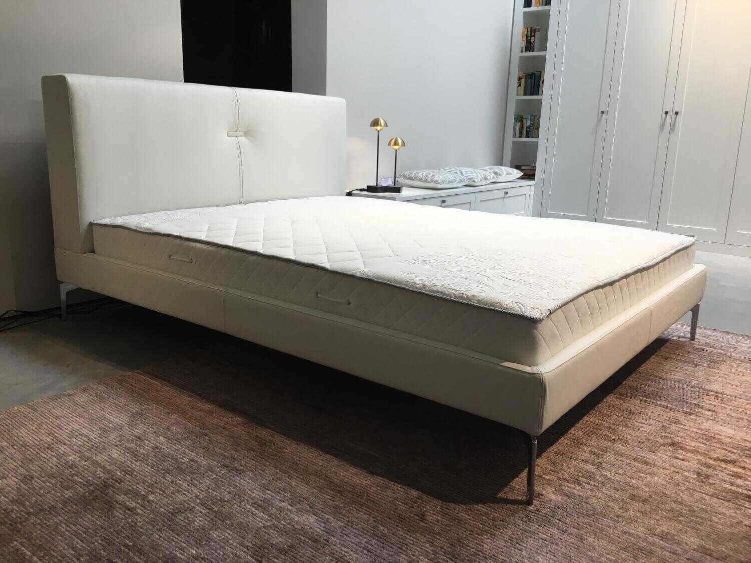 m-C3-B6ller-design-bett-thread-leder-pesano-weiss-pg-2-mit-innenleben-und-matratze-paisley-h3-200ea6ed6293TRm2yEA5x4C8y Möller Design - Bett Thread Leder Pesano Weiss PG 2 mit Innenleben und Matratze Paisley H3 - 2