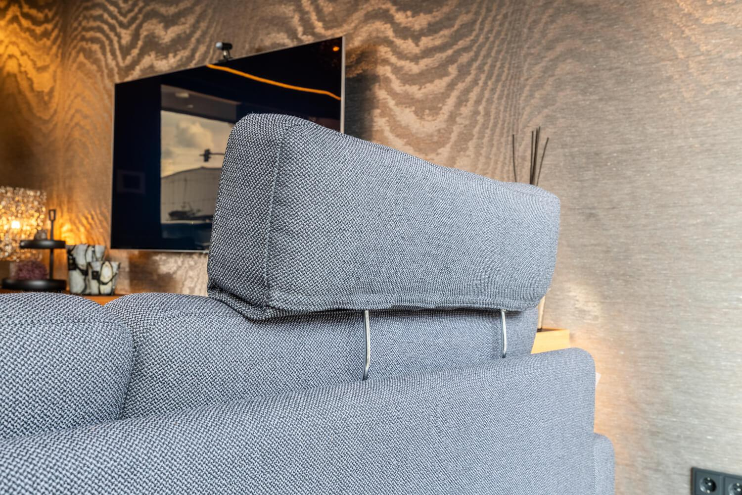 COR - Sofa Conseta Stoff 10068 Asphalt Grau Bodenfrei Metallkufen Schwarz Pulverbeschichtet Mit Armlehnen Und Kopfstütze - 4