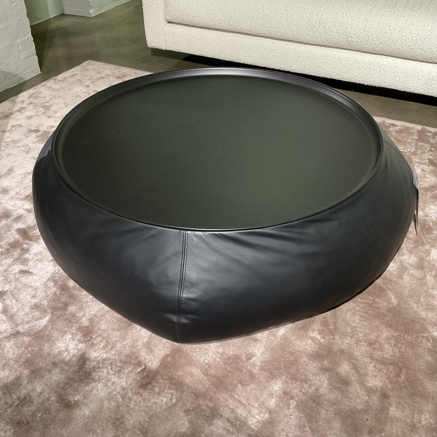 B&B Italia - Beistelltisch Lady Fat Leder Beta Nero Schwarz Platte Stahl Schwarz Lackiert - 5