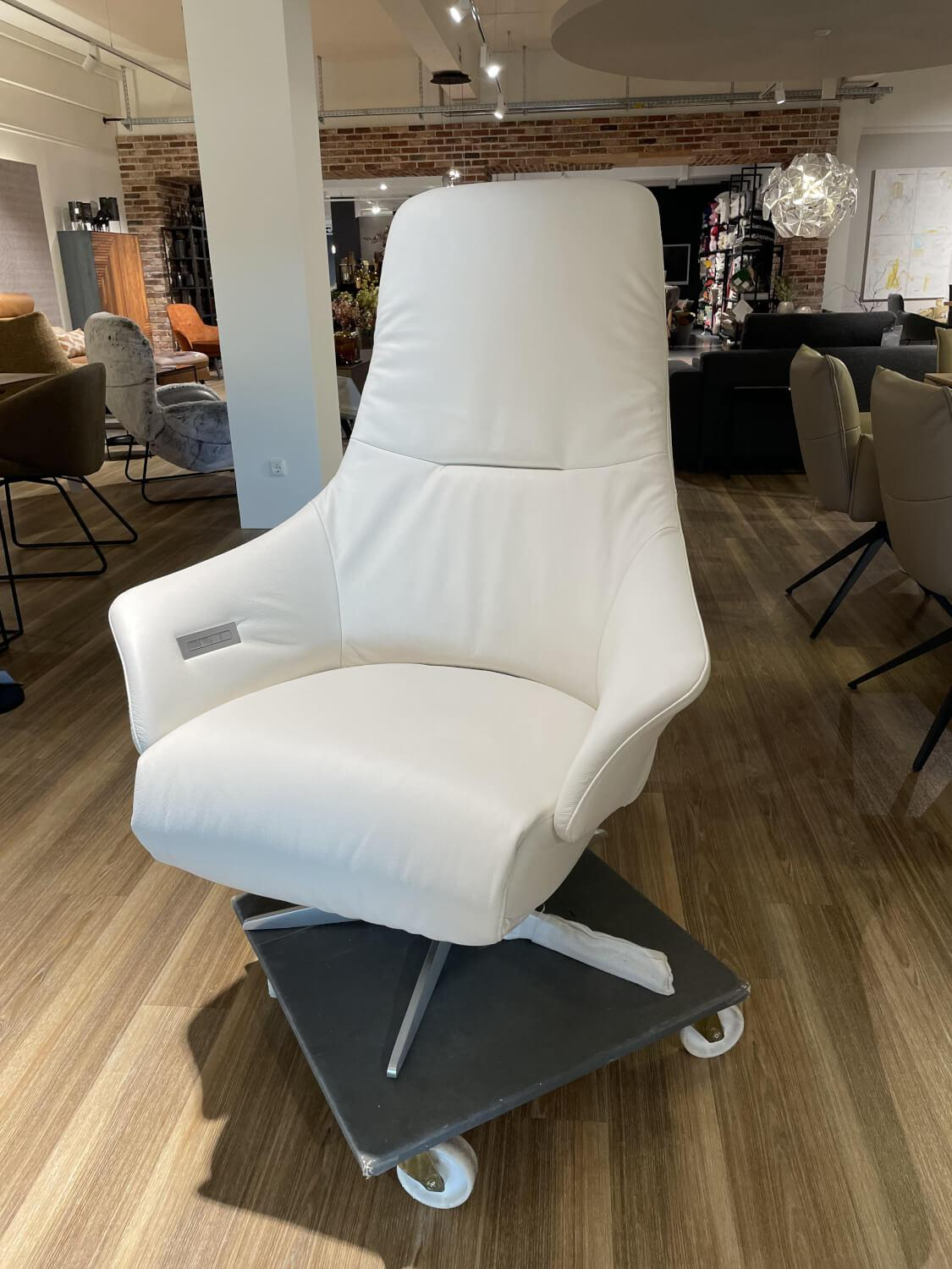 Paul Lindberg - Relaxsessel Luci - PL Leder Runner 9110 Weiß Gestell Edelstahl - 2