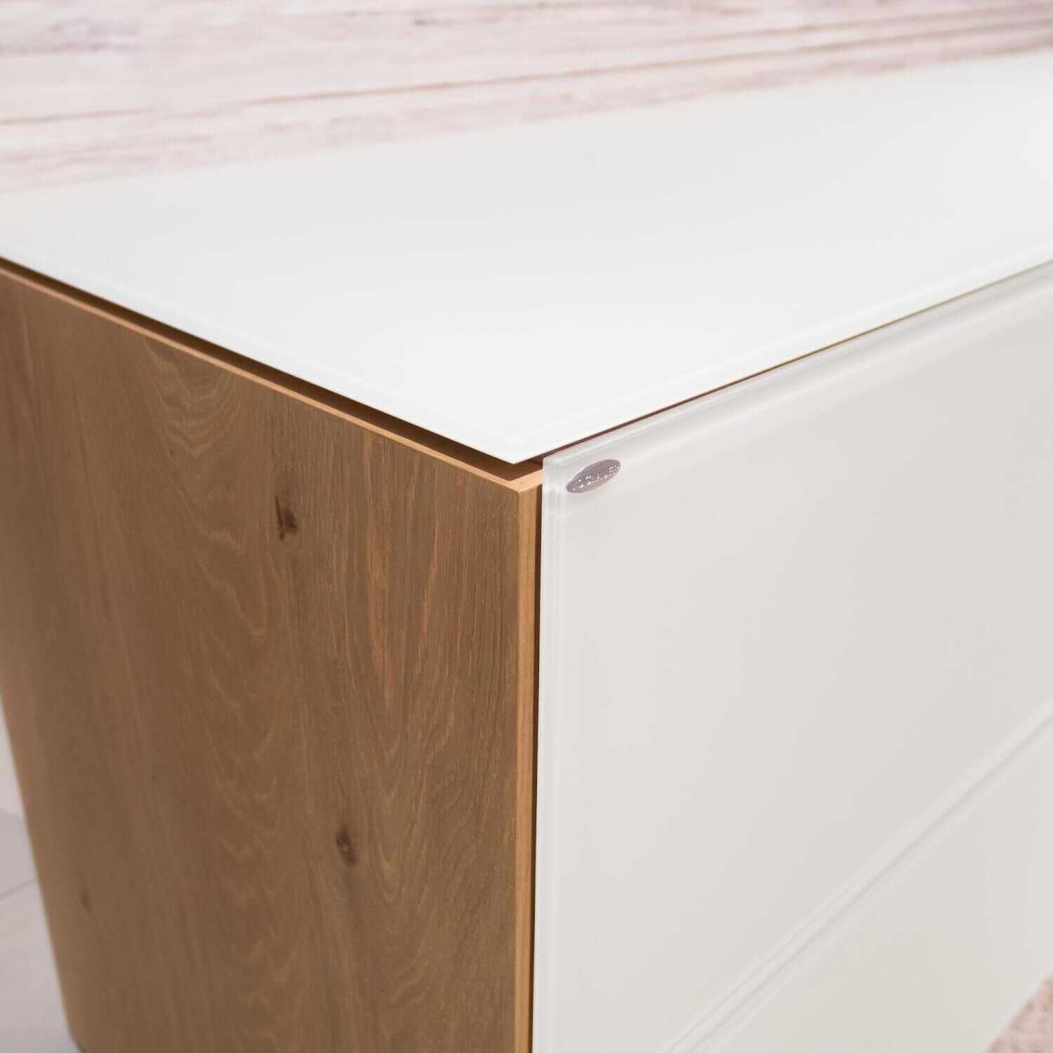 voglauer-sideboard-v-montana-wildeiche-ge-C3-B6lt-frontglas-o-optiwhite-abdeckplatte-po-glas-optiwhite-98171081dff90opPMAcIkYwJS Voglauer - Sideboard V-Montana Wildeiche Geölt Frontglas O-Optiwhite Abdeckplatte PO-Glas Optiwhite - 4