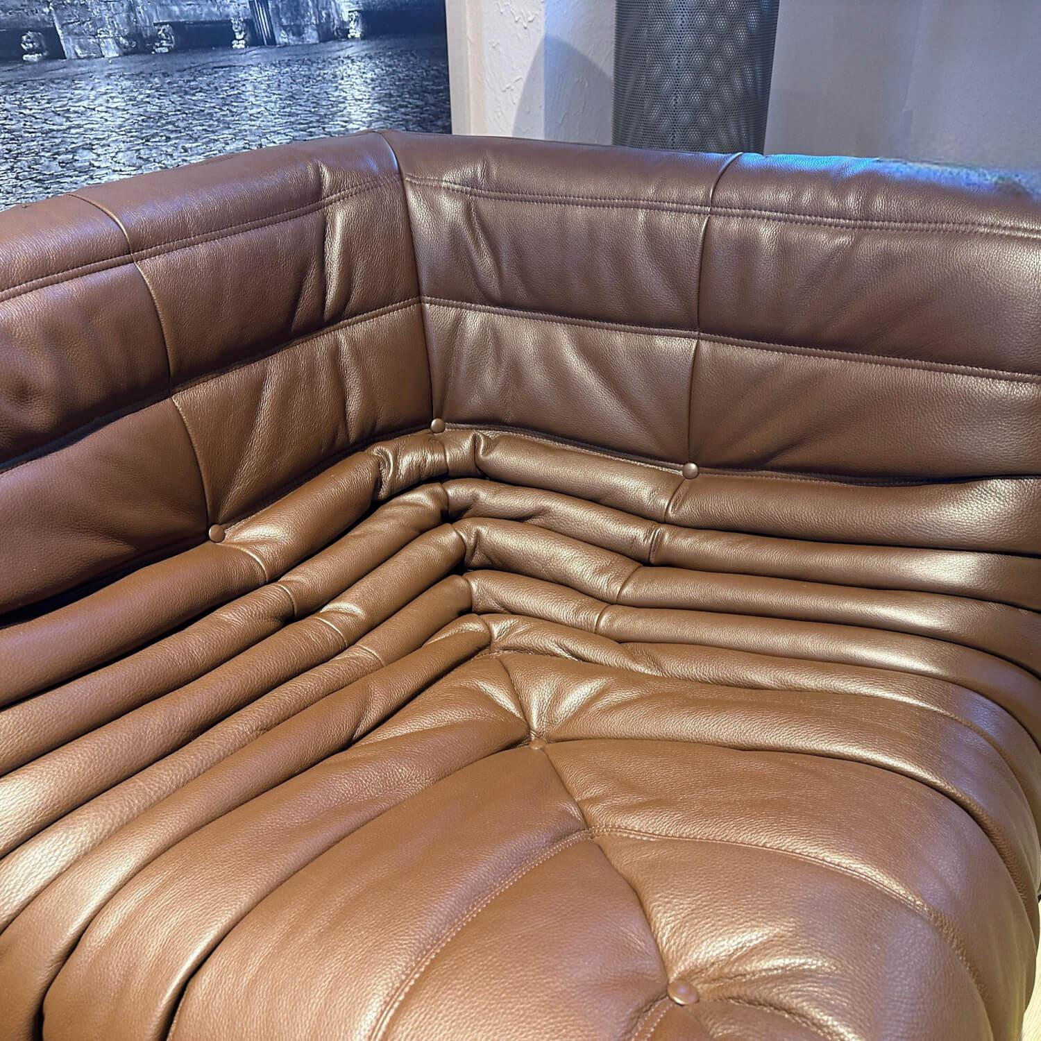 Ligne Roset - Ecksofa Togo Leder Kyoto Chataigne Braun - 3