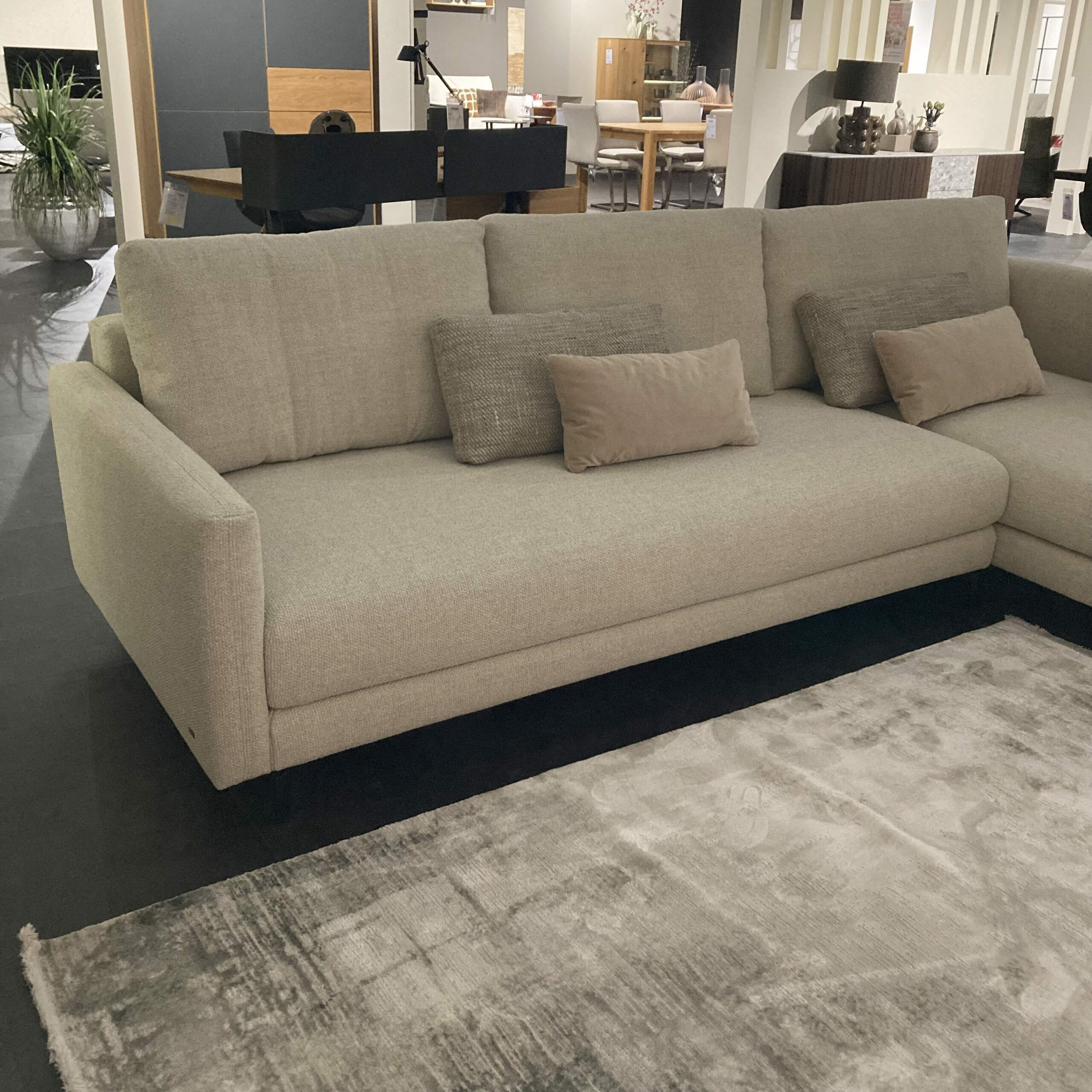 Rolf Benz - Ecksofa Nuvola Stoff Kieselgrau Gestell Aluminium Schwarz Inklusive Kissen - 5
