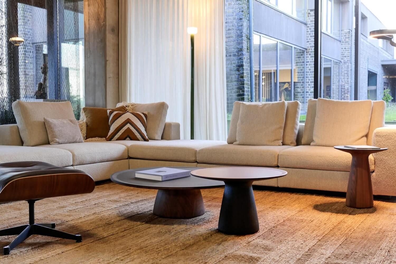 Walter Knoll - Ecksofa Living Landscape 755 Bezug Curly Ivory 02CU Beige Creme Sockel Massivholz Buche Schwarz Lackiert Ohne Sessel Couchtische Dekoration Sowie Lampen - 9