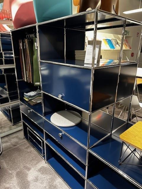 USM Haller - Garderobenschrank Ausführung Stahlblau Kleiderstangen Beidseitig Bedienbar Mit Ausziehtüren - 4