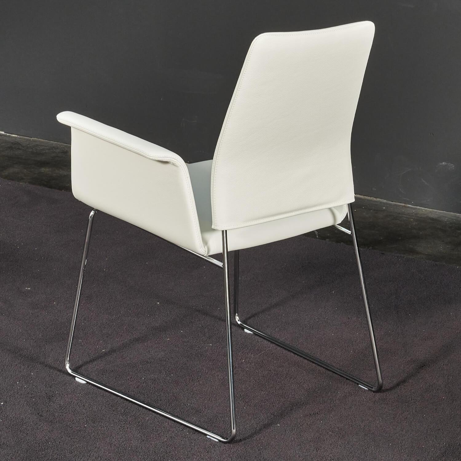 4er-Set Stuhl Fino 202 Mit Armlehne Bezug 100er Leder Weiß Gestell Verchromt