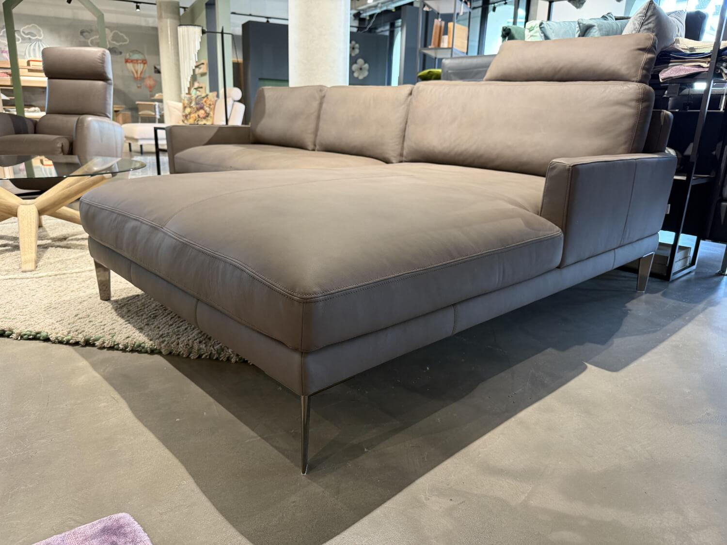 Paul Lindberg - Ecksofa Numa Leder 25 Hazelnut Lantara Braun mit Einsteckkopfstützen - 4