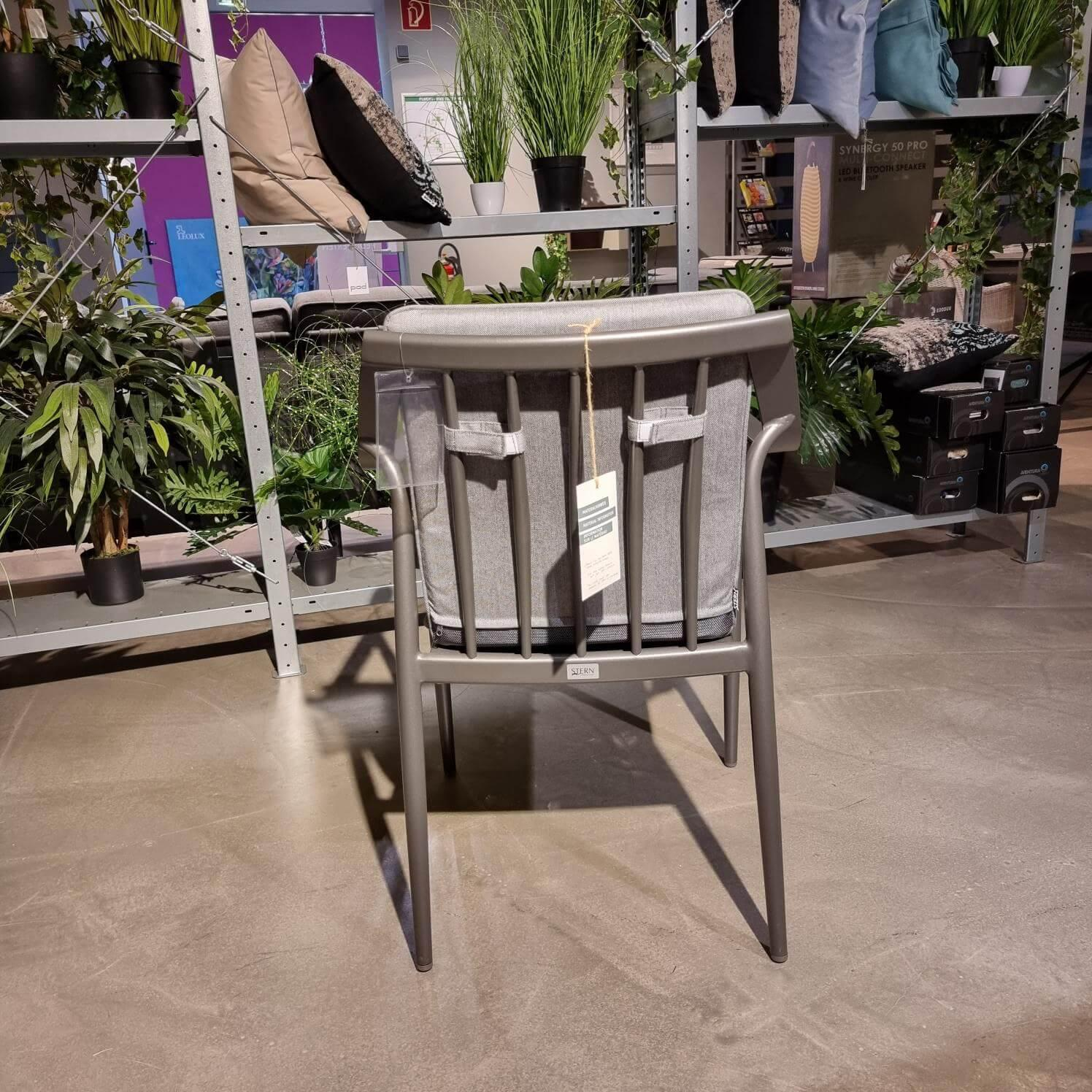 Stern - Set of 4 chairs Vanda fabric silk grey frame aluminum anthracite - 5