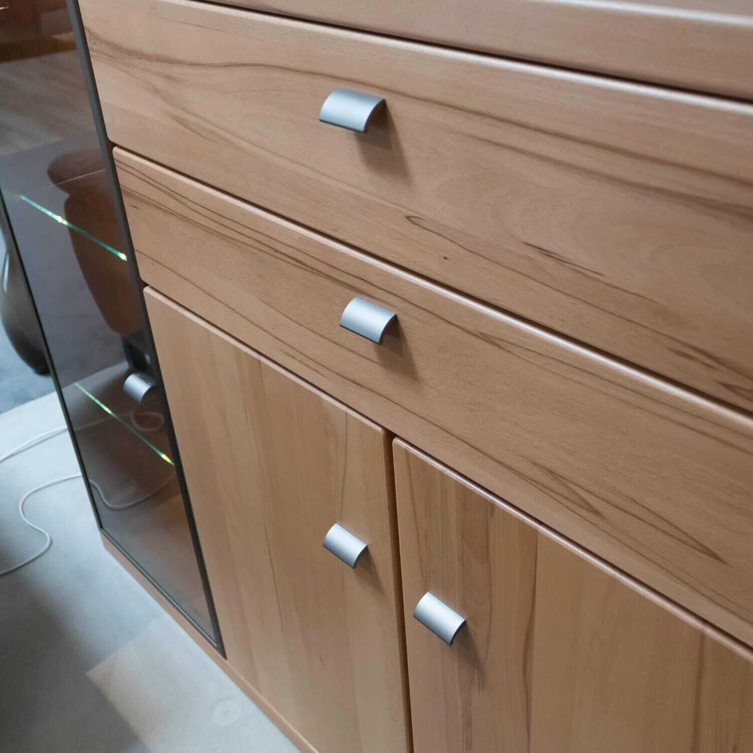 Rietberger Möbelwerke - Highboard Largo Kernbuche Teilmassiv Mit Parsolglas Inklusive Beleuchtung - 2