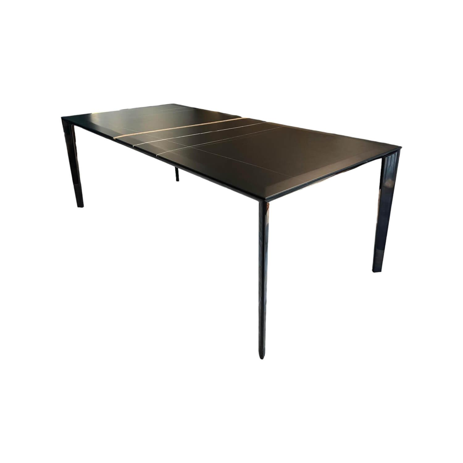 Molteni & C - Esstisch Filigree Platte Marmor Sahara Noir Schwarz Gestell Metall Chrom Schwarz Glänzend - 1