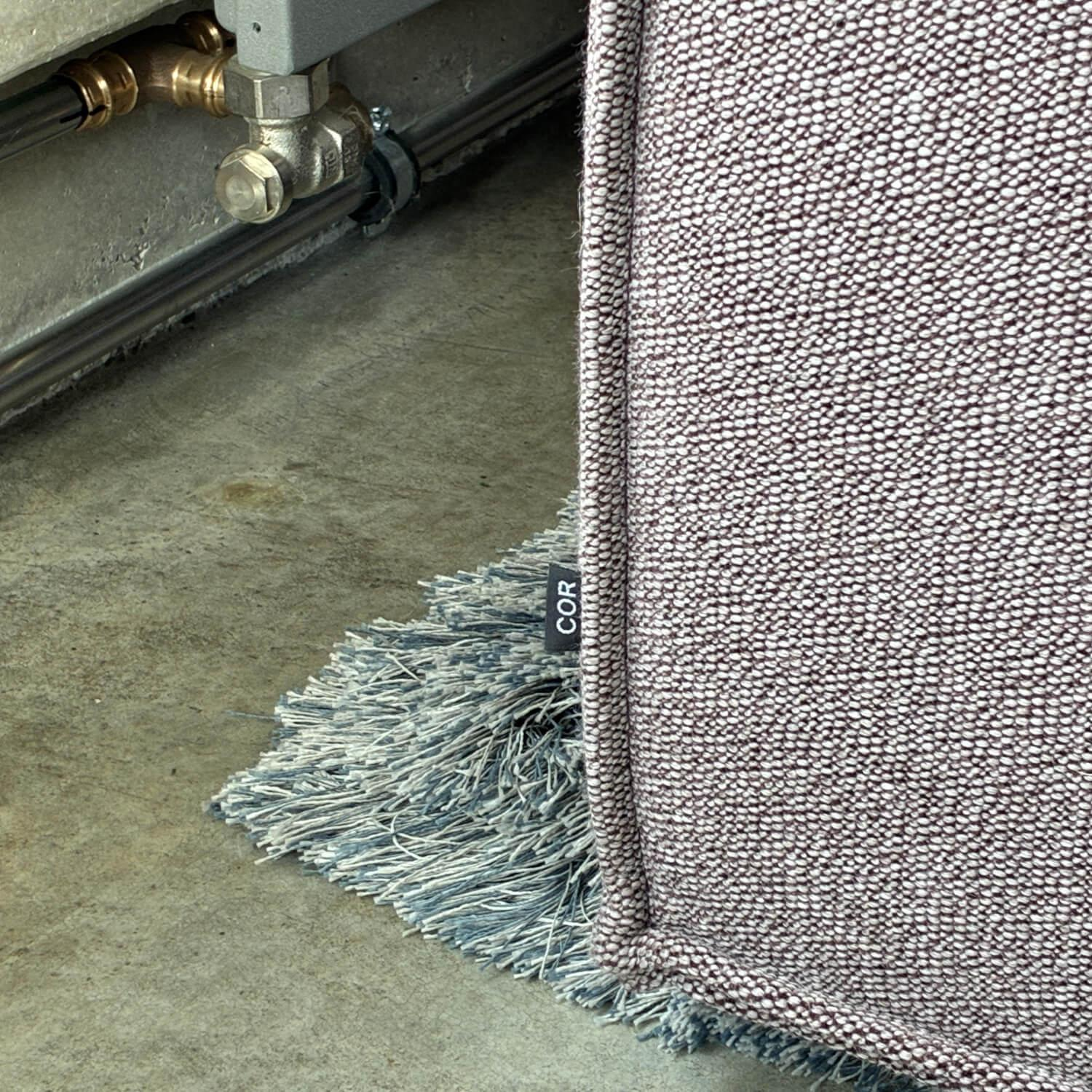 COR - Ecksofa Trio Stoff 9120 Marone Violett Und 9047 Greige Grau Beige - 2