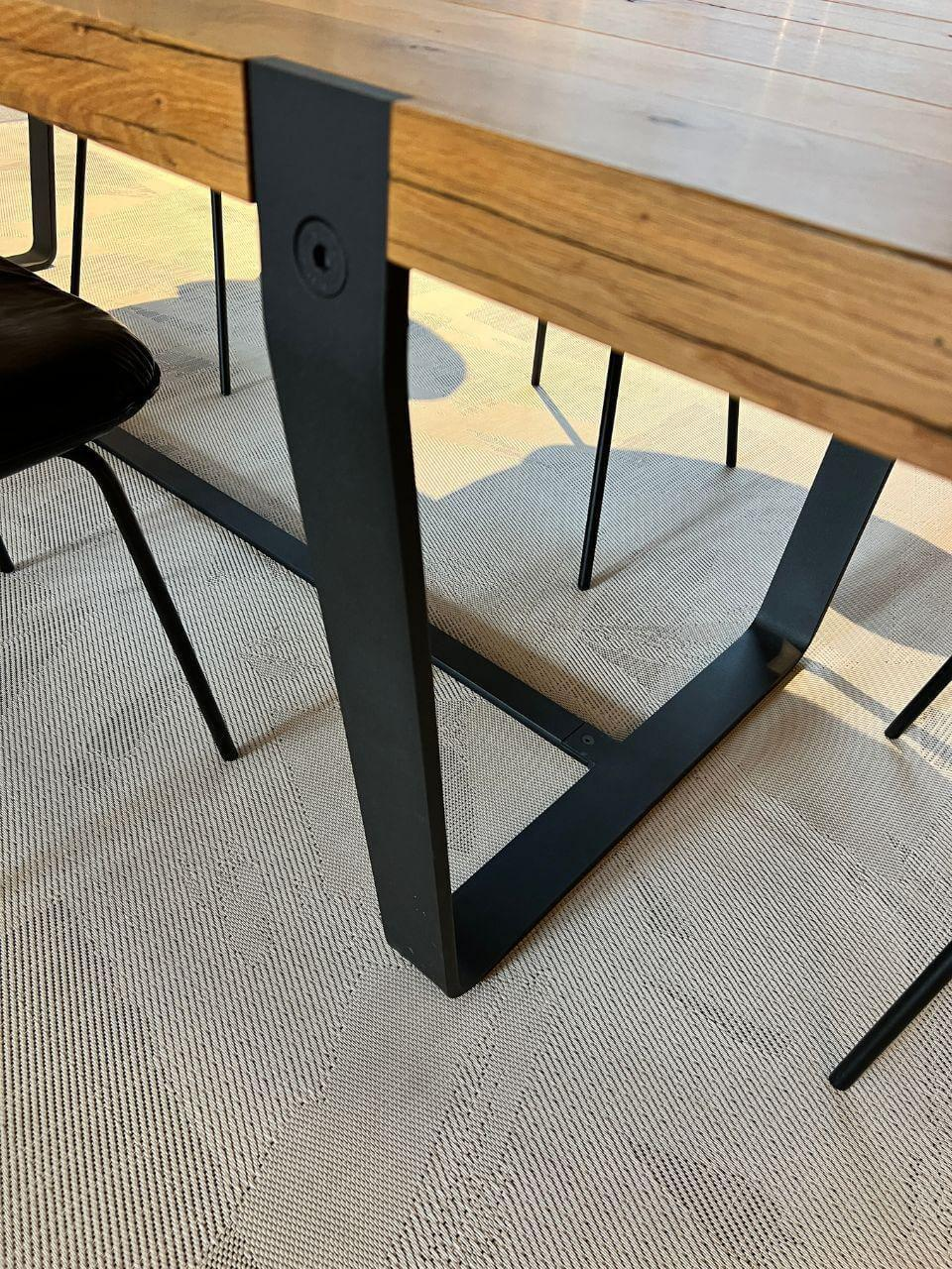 Janua - Esstisch Clamp BB11 Platte Eiche Altholz Natur Geölt Gestell Stahl Tiefschwarz Pulverbeschichtet - 2