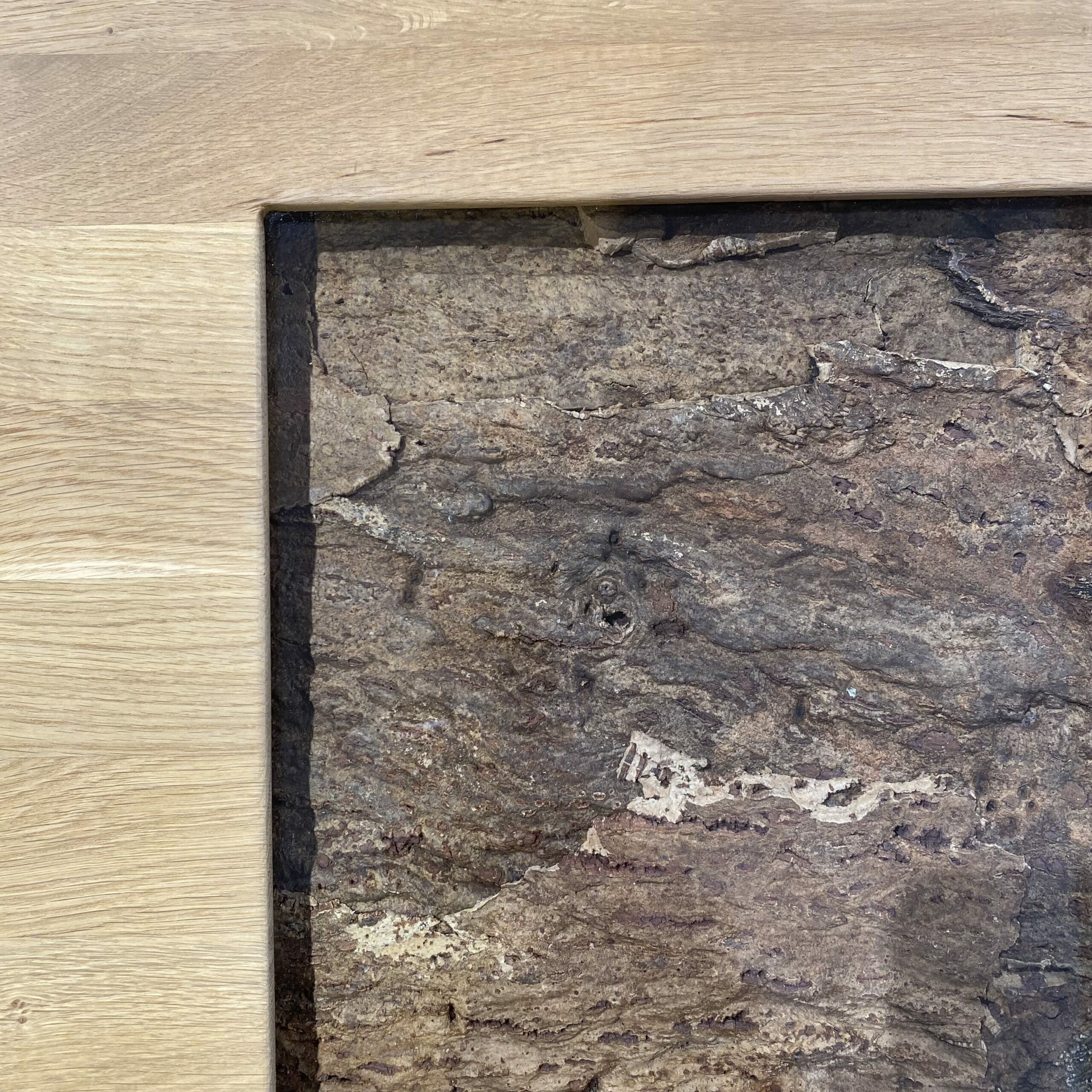 Natura - Couchtisch Cartago Soft Wildeiche Furniert Natur Mit Integriertem Korkakzent Hinter Klarglas - 5