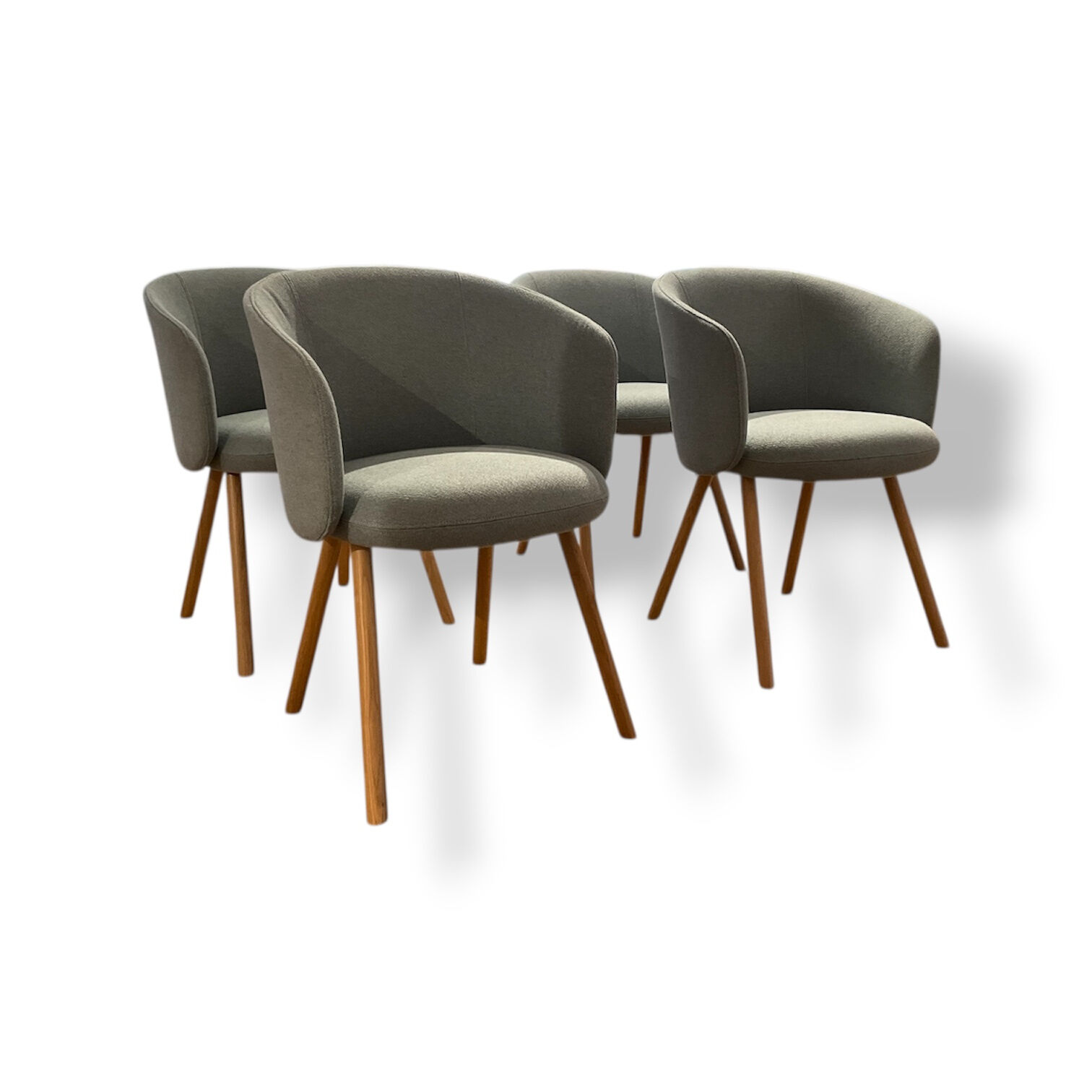Vitra - 4er-Set Armstühle Mikado Stoff Dumet Salbei/Stahlblau Grün Blau Gestell Holz Eiche Natur - 1