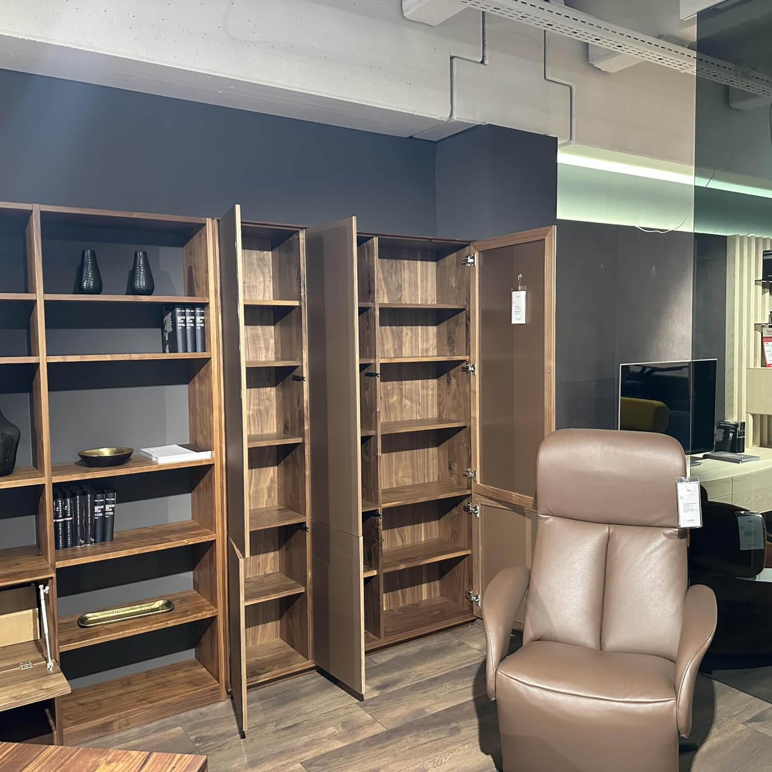 Anrei - Wohnwand Puro Holz Ast Nussbaum Natur Geölt Fronten Glas Matt Bronze - 6