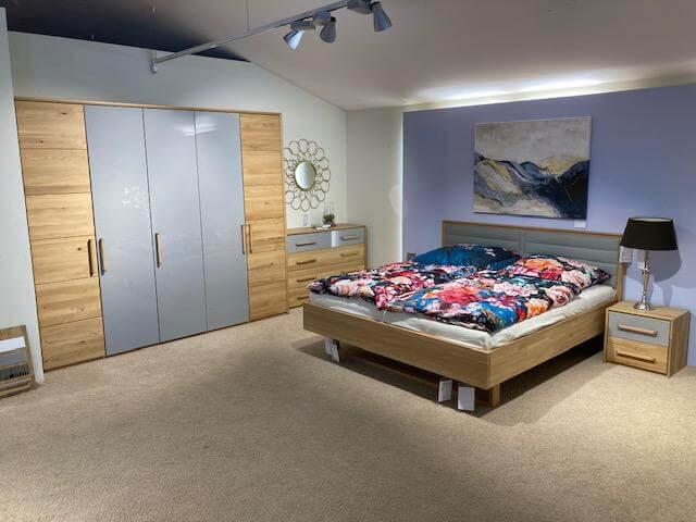 Lip Pohistvo - Schlafzimmer Lara Wildeiche Massiv Natur Geölt Glasfronten Grau - 7