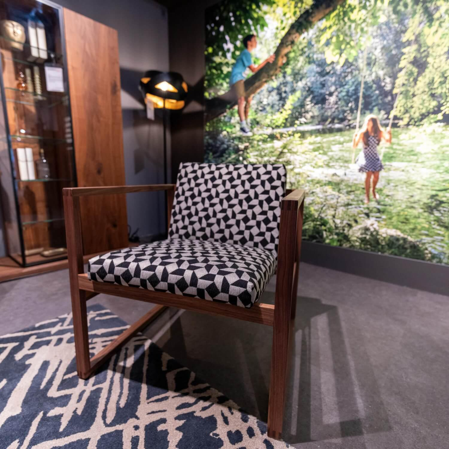 Brühl - 2er Set Sessel Grace Wood 68104 Bezug Stoff 4492 49 Schwarz Weiß Abziehbar Gestell Walnuss - 6