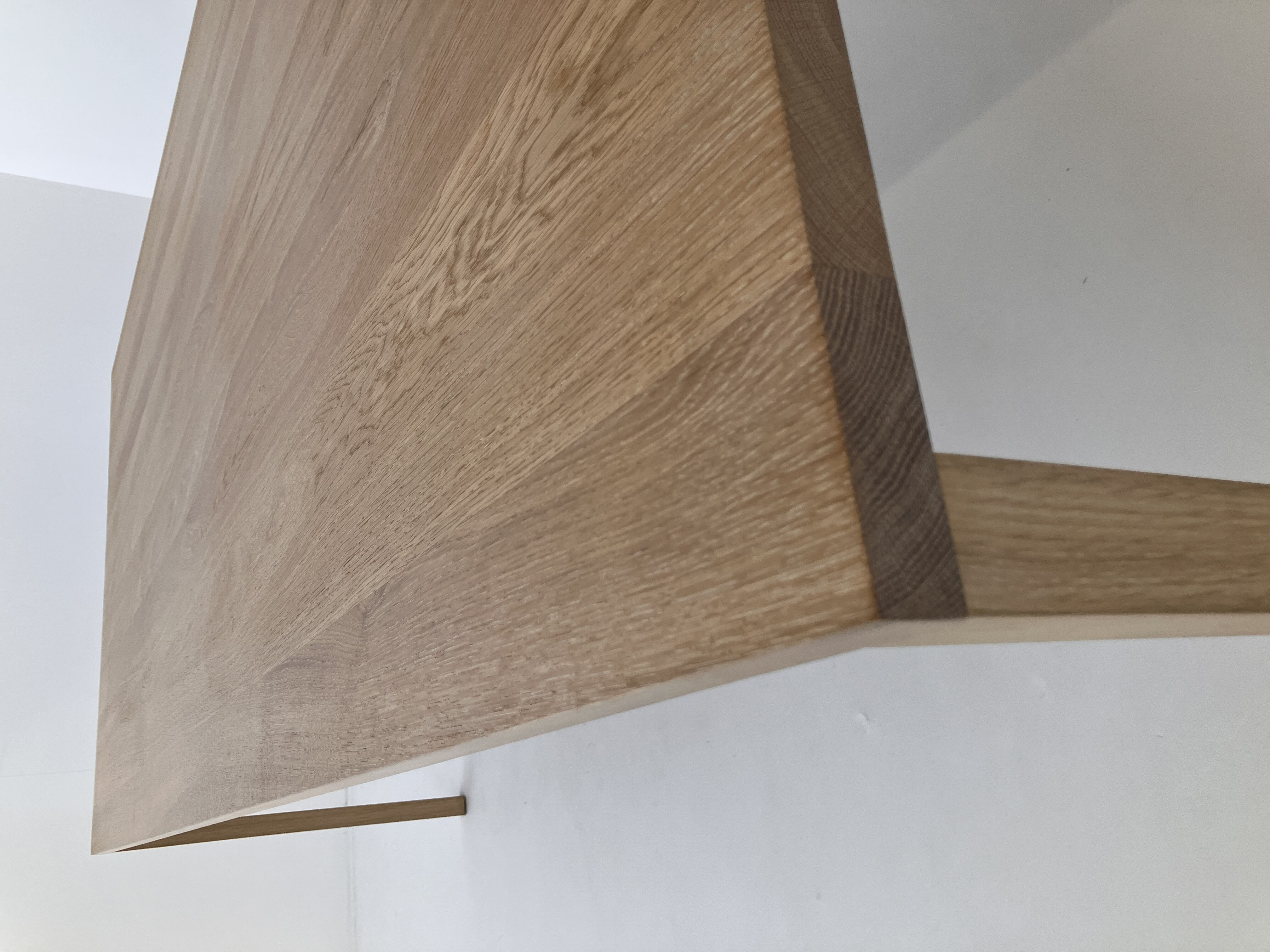 More - Esstisch Slic Massivholzplatte Eiche Oberfläche Geölt Beine Aluminium Furniert - 2