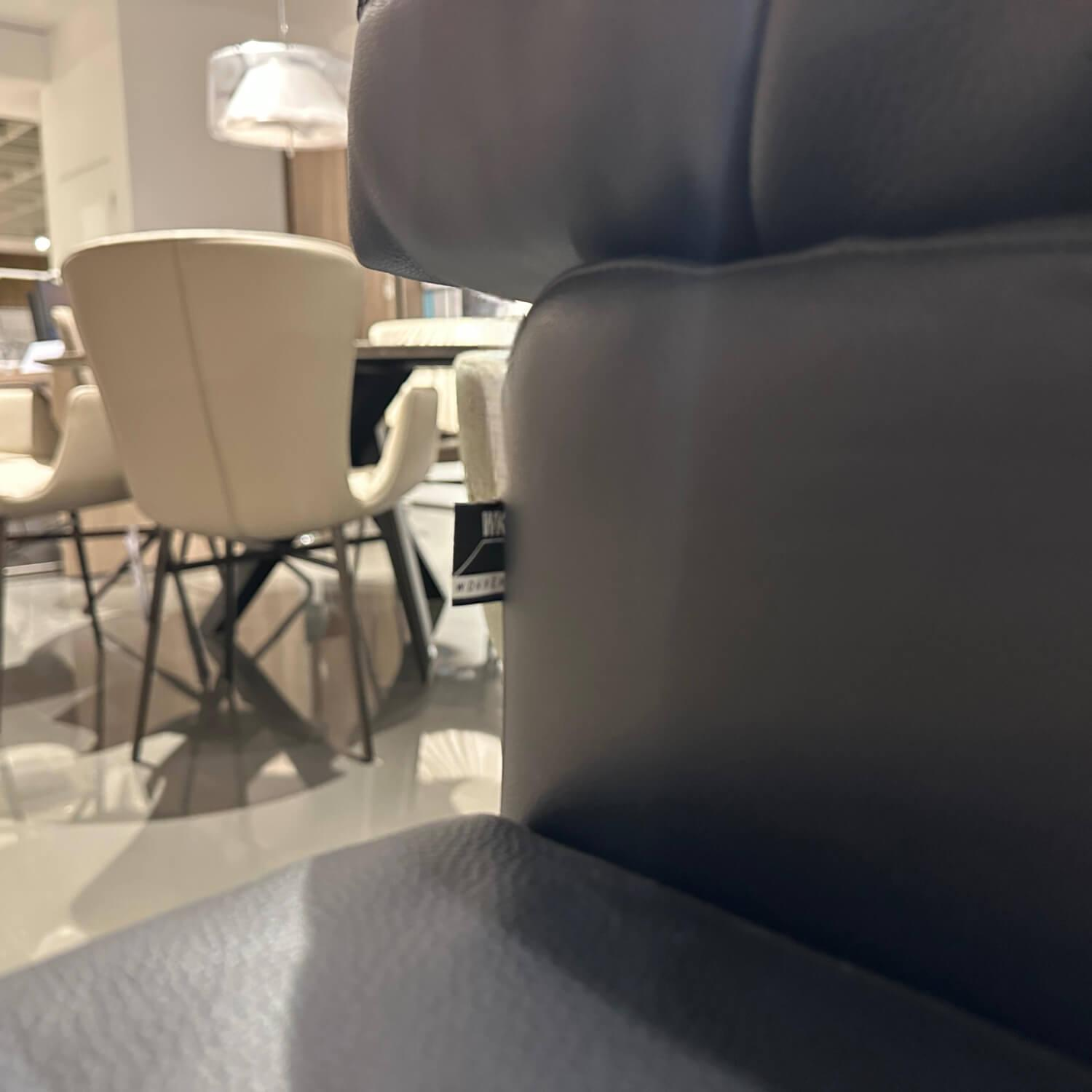 WK Wohnen - Ecksofa WK 660 Venosa LC 300 Leder Montana Night Schwarz Füße Black 01 Inklusive Kissen - 5