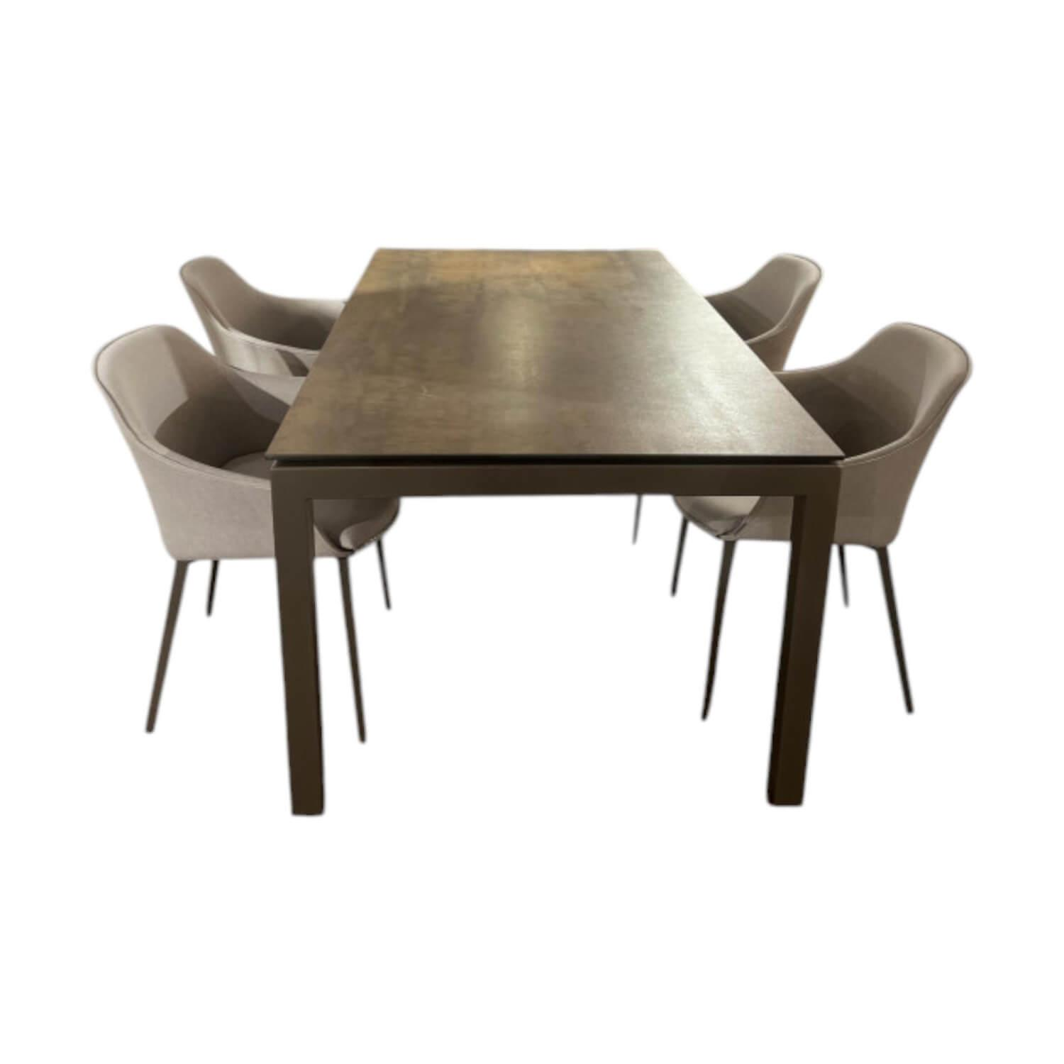 Mobliberica - Essgruppe Tisch Julia Cool Cermamic Keramik Dunkelbraun Stuhl Kedua Stoff CO12 Beige Gestell Dunkelbraun - 1