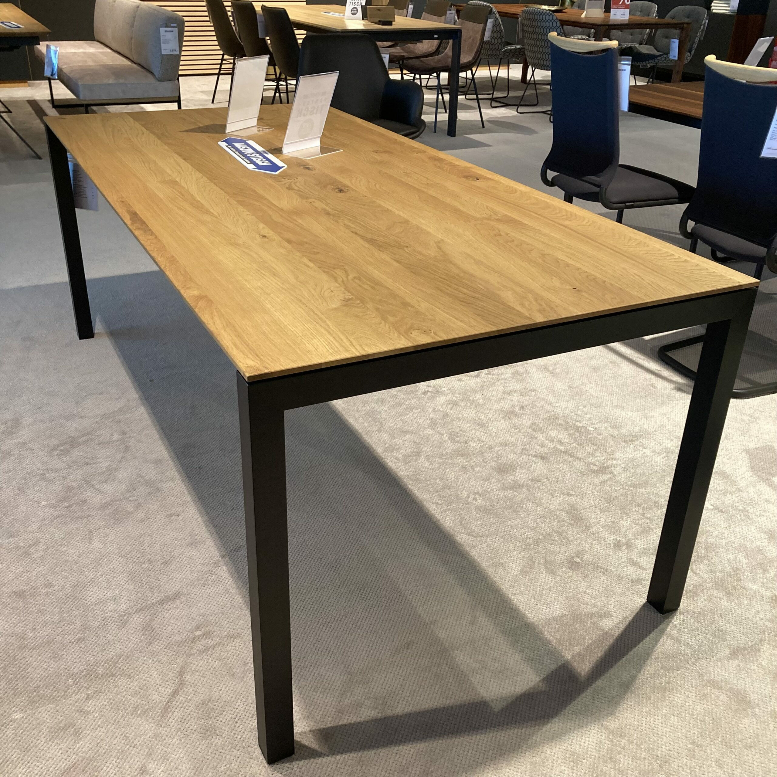 Willisau - Esstisch Prato Platte Eiche Massiv Geölt Gestell Aluminium Schwarz Gebürstet Mit Auszug - 5