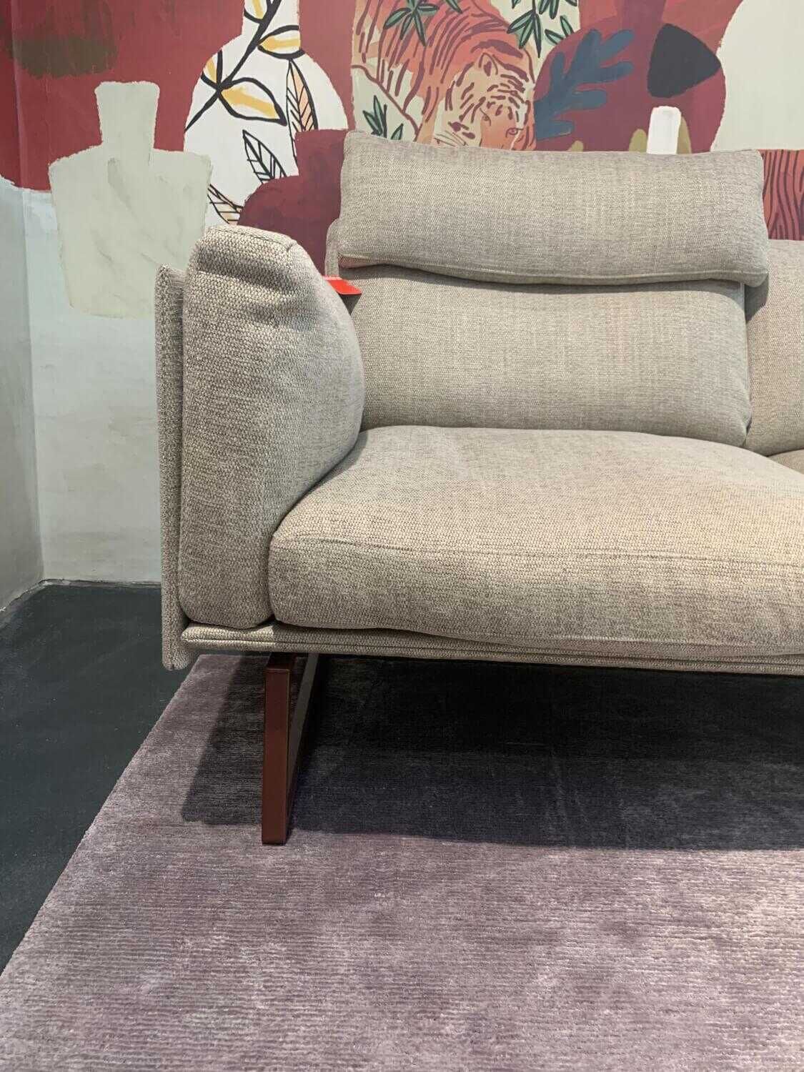 Cassina - Sofa 8 Stoff 90 Perbacco Beige Füße Aluminium Rot Lackiert mit Kopfstütze - 4