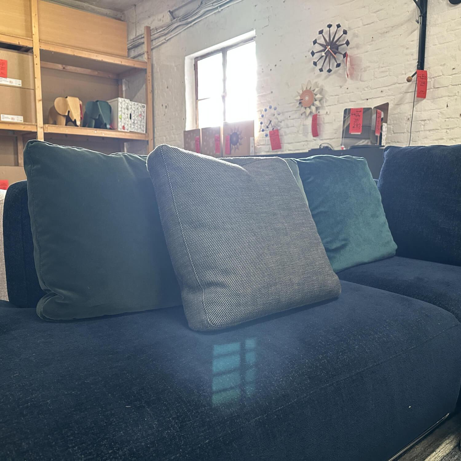 Cassina - Ecksofa Mex-Hi Stoff Luxor 13L034 Blu Notte Füße Metall Verchromt - 3