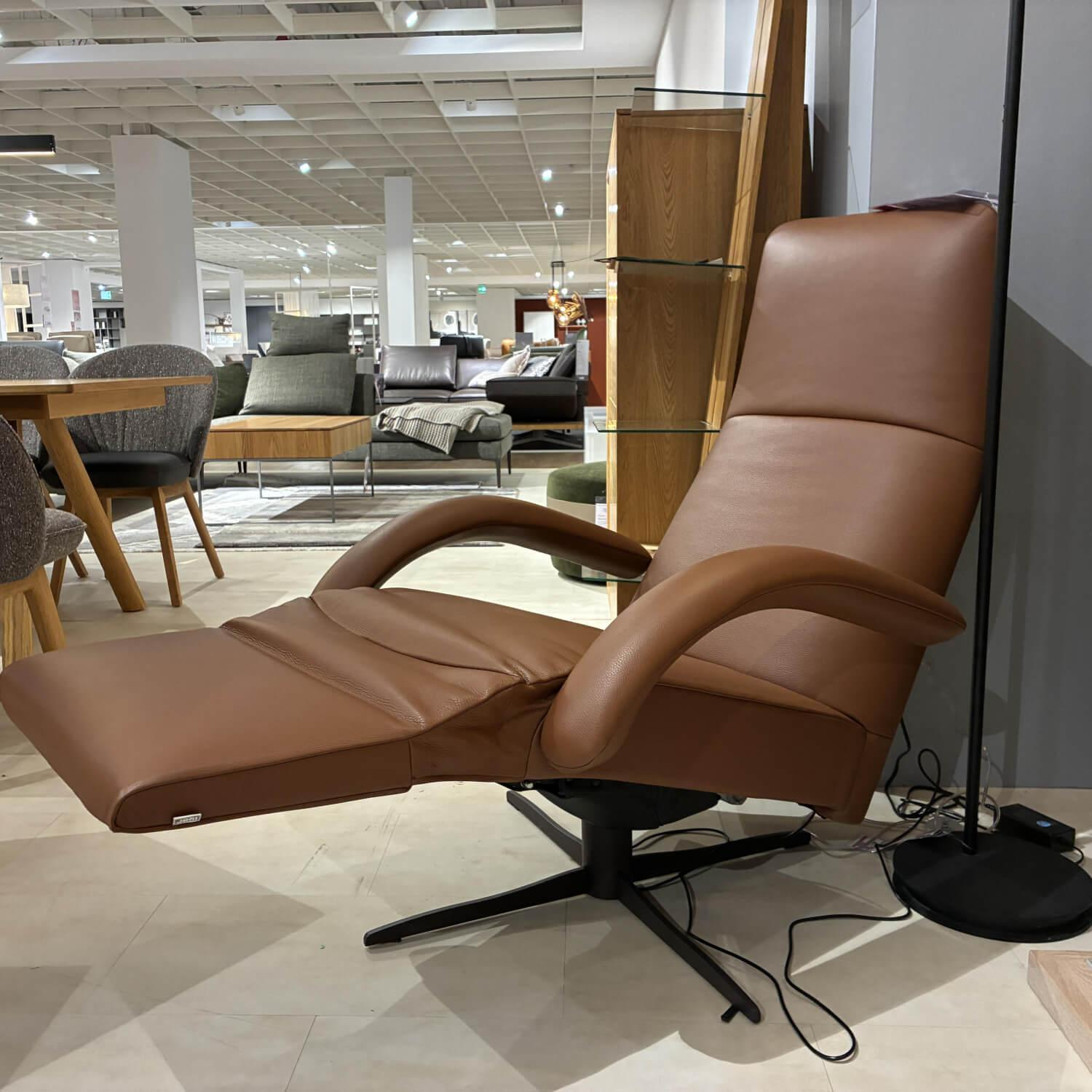 Jori - Relaxsessel Yoga 3391 Multi-Move Medi in Celia Tabacco Braun Metallgestell Gewellt Lackiert Schwarz Mit Motorischer Rückenlehne Inkl. Verstellbarer Kopfstütze - 4