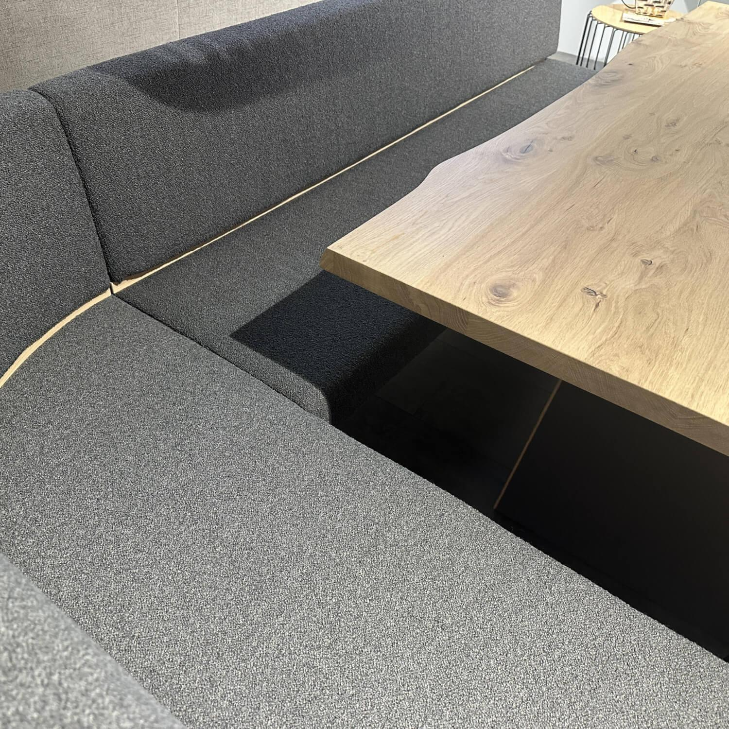 Voglauer - Essgruppe V Tektura Bank Und Stuhl Stoff Select Basaltbraun Braun Metallgestell Tisch Wildeiche Rustiko Schwarz - 4