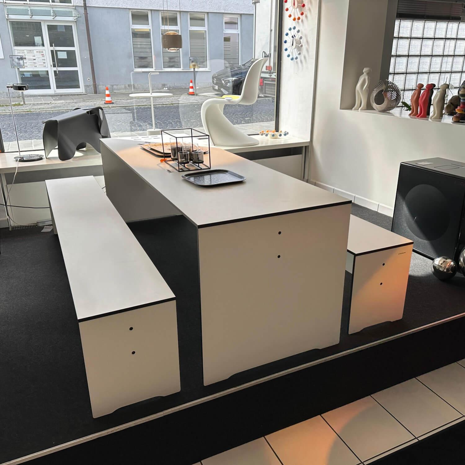 Conmoto - Essgruppe Riva Outdoor HPL Kunststoff Weiß Kanten Schwarz - 5