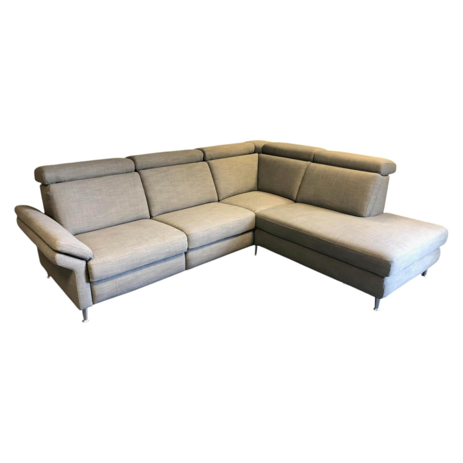 Carina - Ecksofa Modell 1073 Stoff Picasso Stone Metallfüße Aluminium Rund Glänzend mit Verstellfunktionen - 1