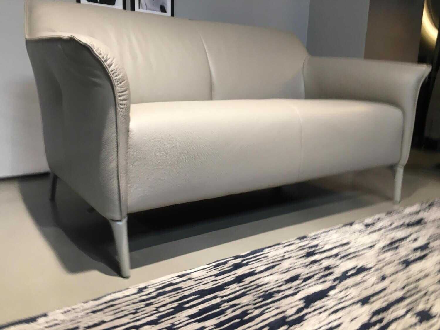Leolux - Sofa Mayon Zweisitzer. Leder Senso 1290 Mist Beige Füße Lackiert - 7