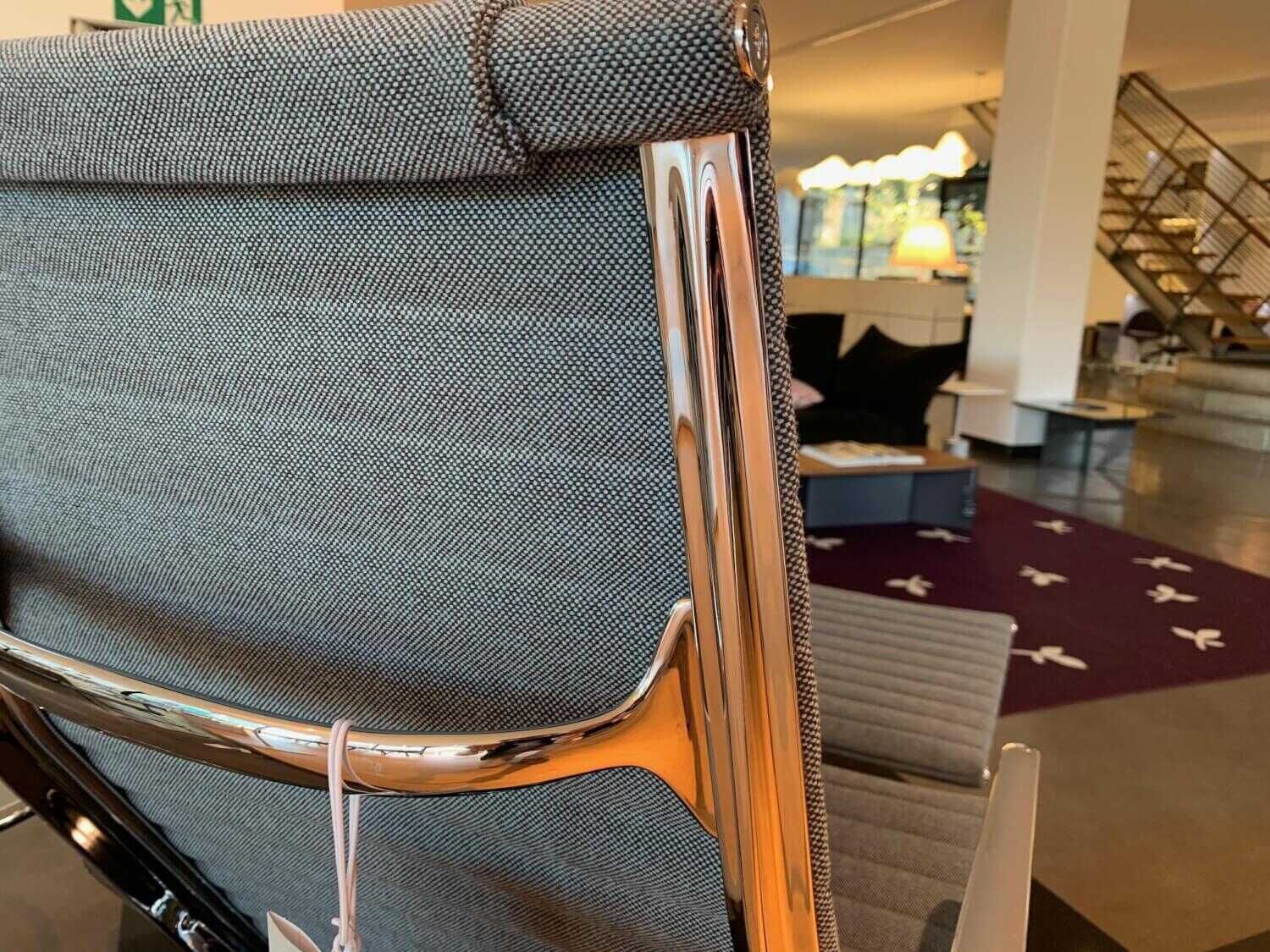 vitra-mehr-modelle-sessel-aluminium-chair-ea-124-stoff-hopsak-eisblau-moorbraun-mit-hocker-1a35bc1158e7IIWTVd0lgHCmV Vitra - Sessel Aluminium Chair EA 124 Stoff Hopsak Eisblau Moorbraun mit Hocker - 3