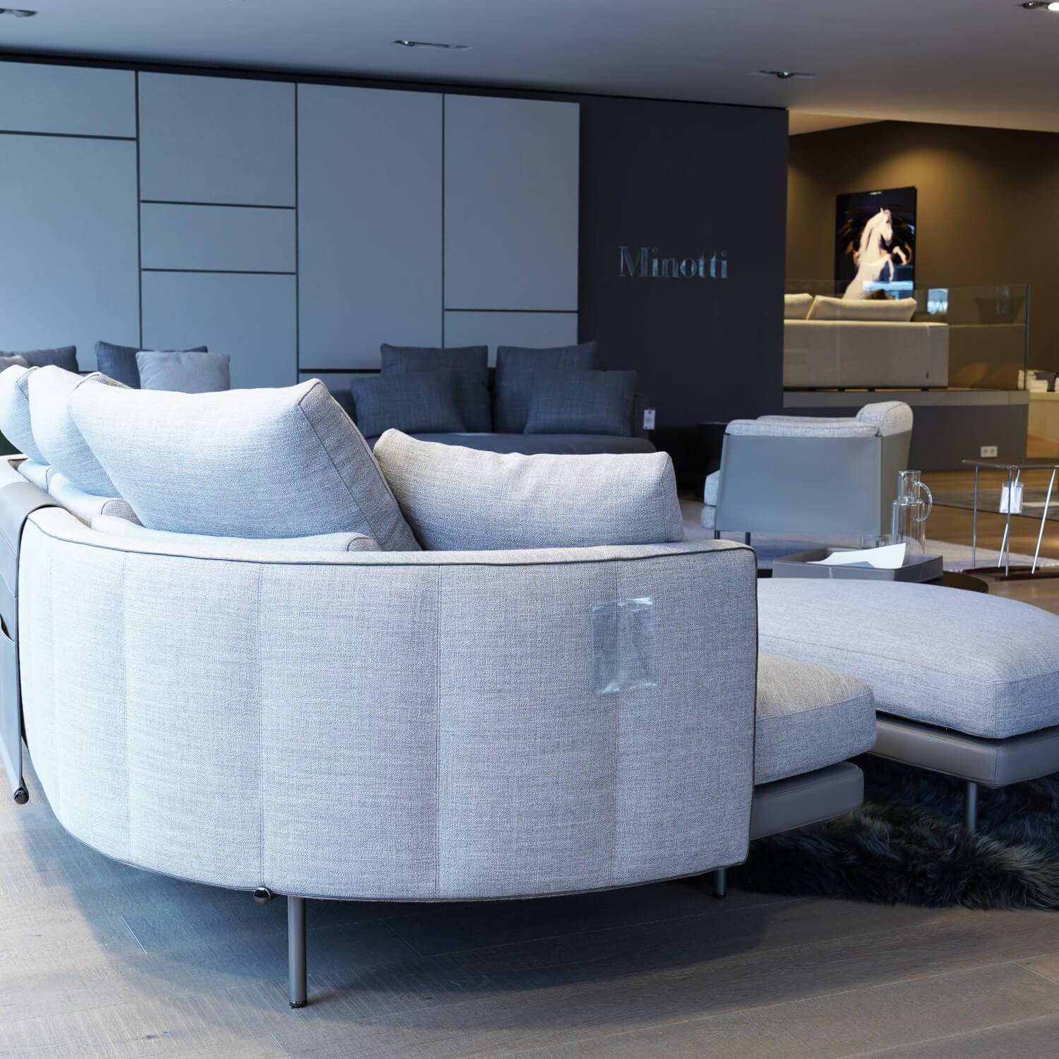 Minotti - Sofa Torii Low Stoff Dry 03 Agento Unterbau Leder Aspen mit Pouf - 5