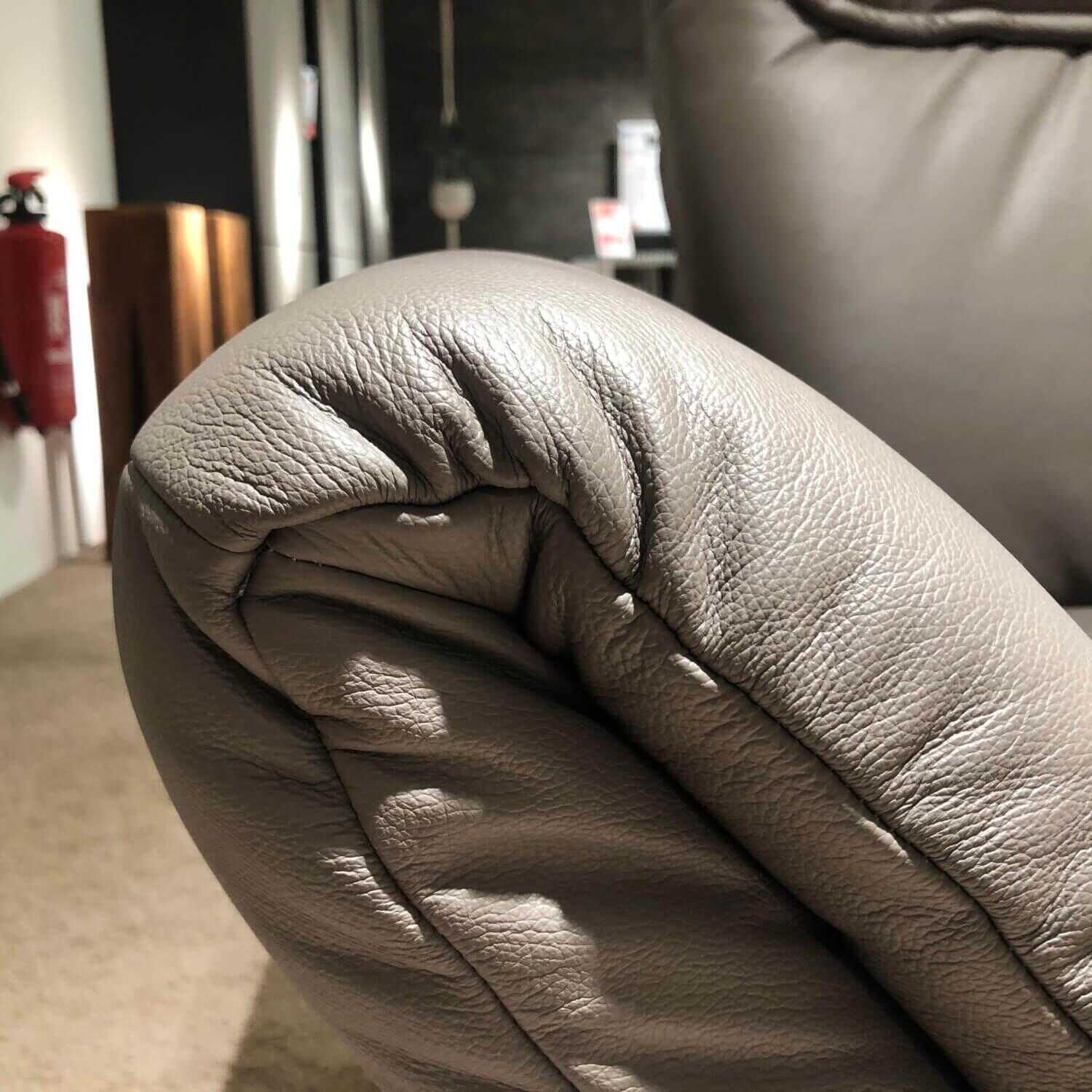 musterring-mehr-sofas-sofa-mr-380-leder-soft-line-elephant-armlehne-klappbar-f5cec76b8468 Musterring - Sofa MR 380 Leder Soft-Line Elephant Armlehne Klappbar - 7