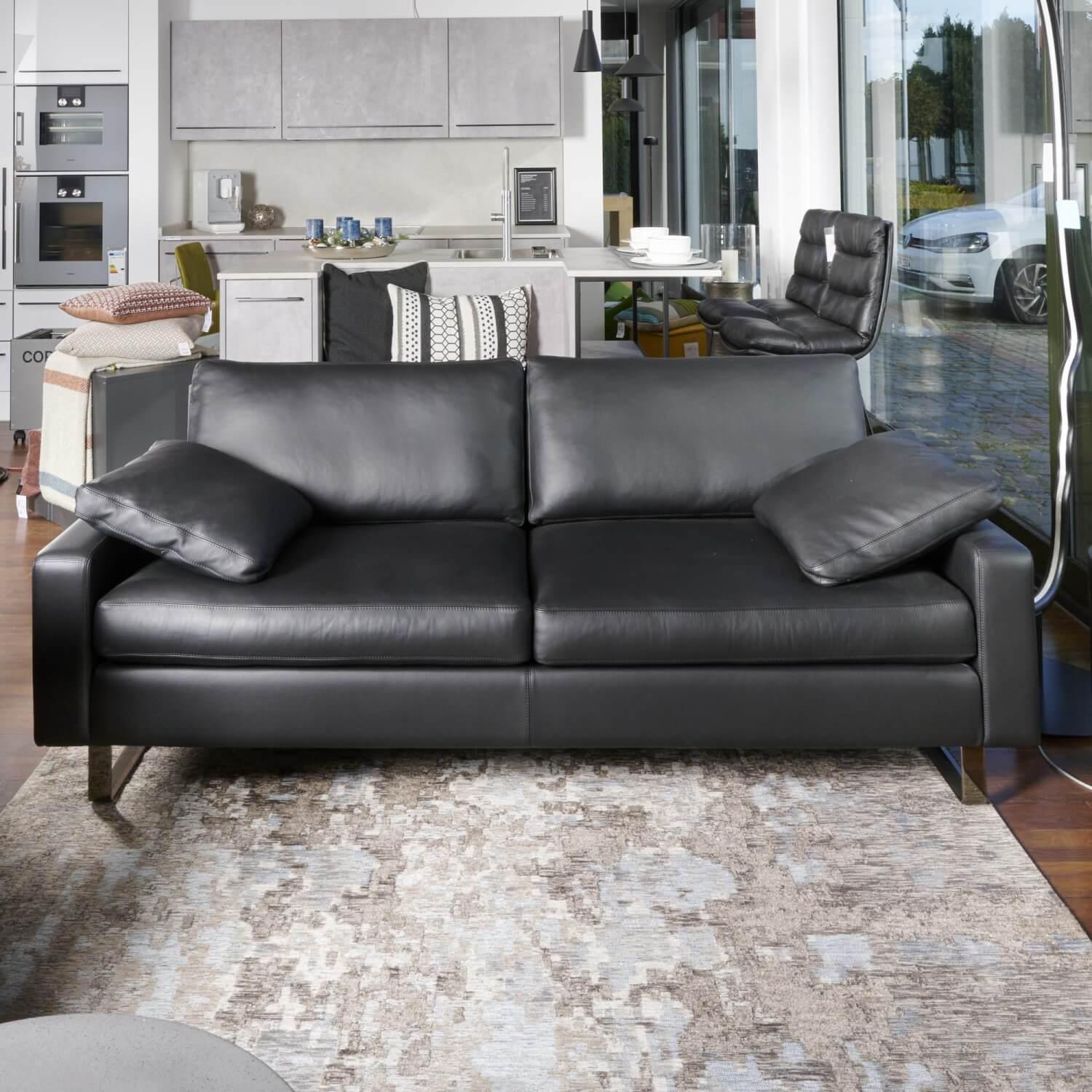 Sofa Conseta Leder 286 Schwarz Metallkufen Schwarzchrom