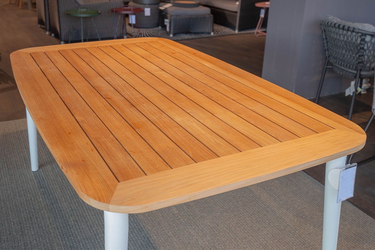 Solpuri - Esstisch Charlie Outdoor Platte Teakholz Gestell Aluminium Weiß Pulverbeschichtet - 5