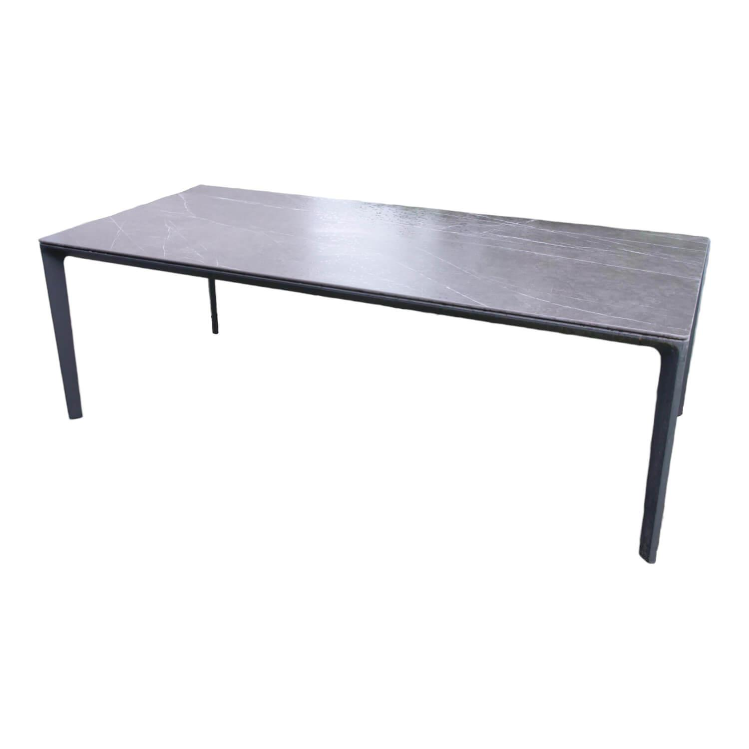 Gloster - Table Carver Outdoor Table Top Ceramic Nero Meteor Dark Grey Frame Powder-coated Aluminum Meteor Anthracite - 3