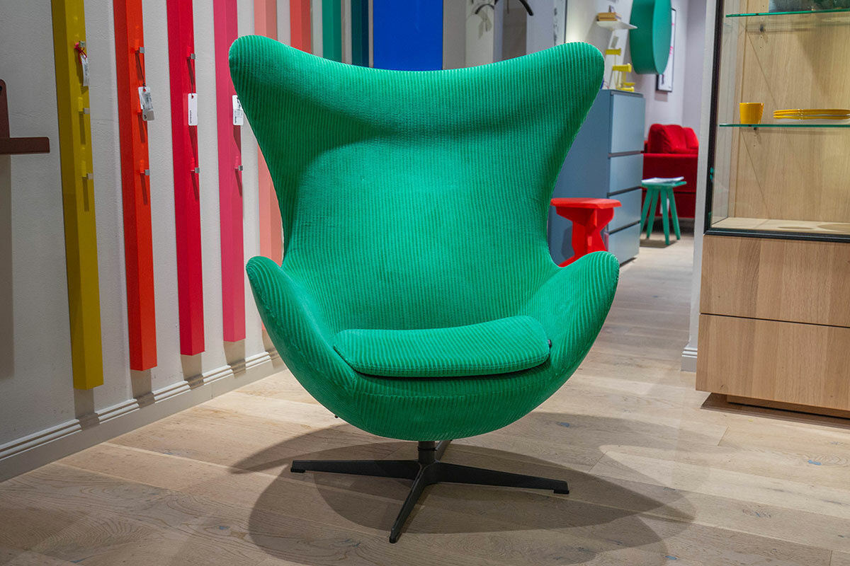 Fritz Hansen - Sessel Egg Chair Stoff Special Fabric Phlox 0933 Green Grün Gestell Warm Graphite Lackiert Grau - 6