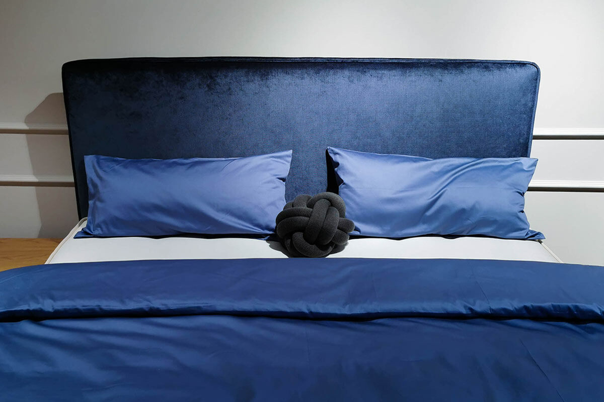 Treca Interiors - Boxspringbett Adonis Stoff Cat. A Aristocrat Blau Füße Schwarz mit 2 Matratzen - 5