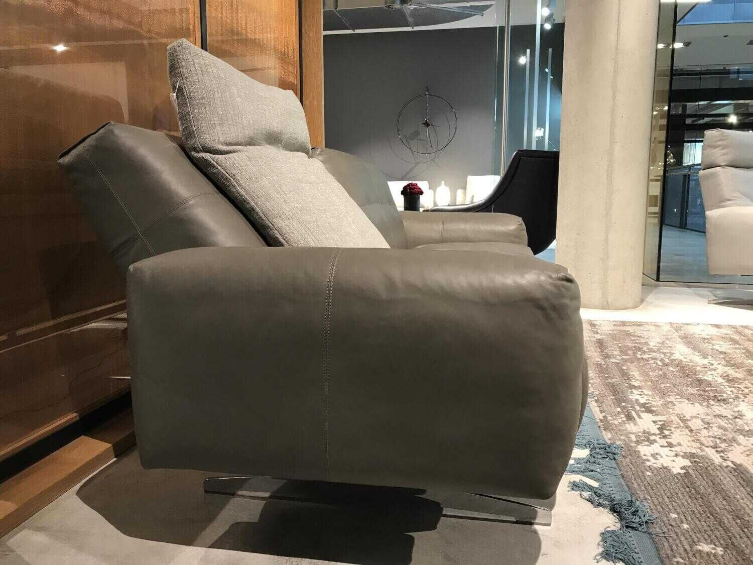 rolf-benz-50-sofa-rb-50-233er-leder-40-beigebraun-mit-2-r-C3-BCckenkissenmatten-und-2-kissen-49fc3ea20b015dadb808f3566 Rolf Benz - Sofa RB 50 233er Leder 40 Beigebraun mit 2 Rückenkissenmatten und 2 Kissen - 4