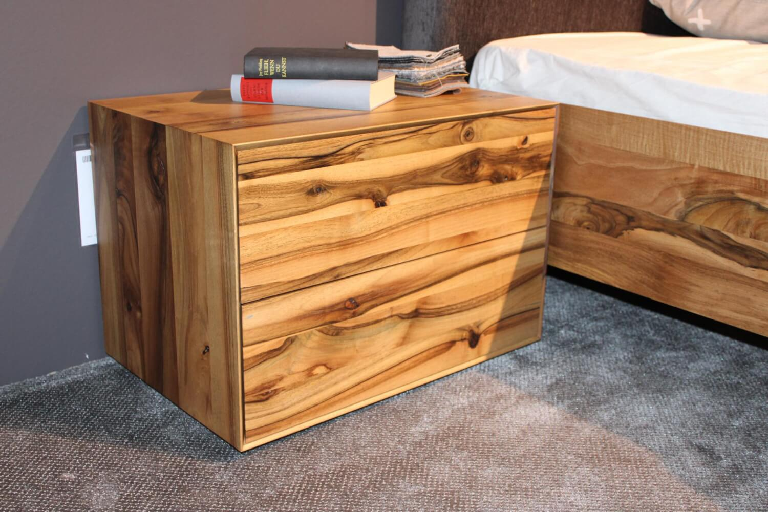 Paul Lindberg - Bettanlage Feria Nussbaum Massiv Stoff Loft Graphit 66 Grau mit 2 Nachtkästchen - 3