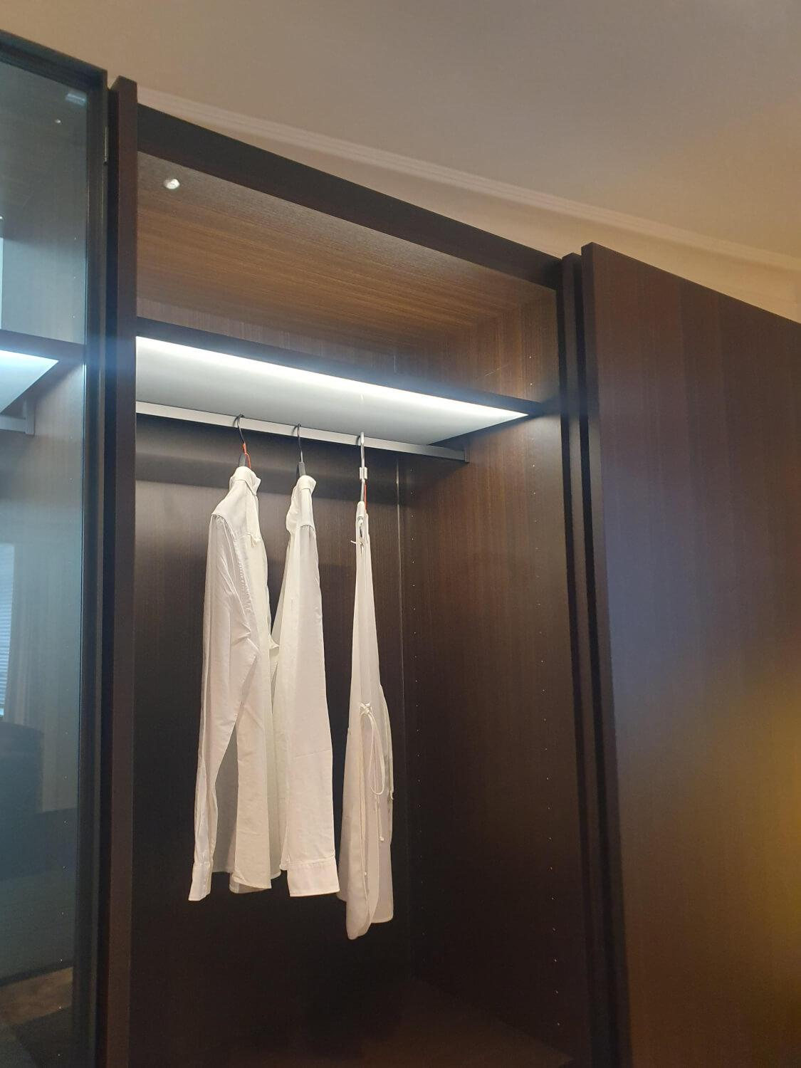 Porro - Schranksystem Storage Front Eucalyptus Furnier Korpus Melamin Eucalyptus - 3