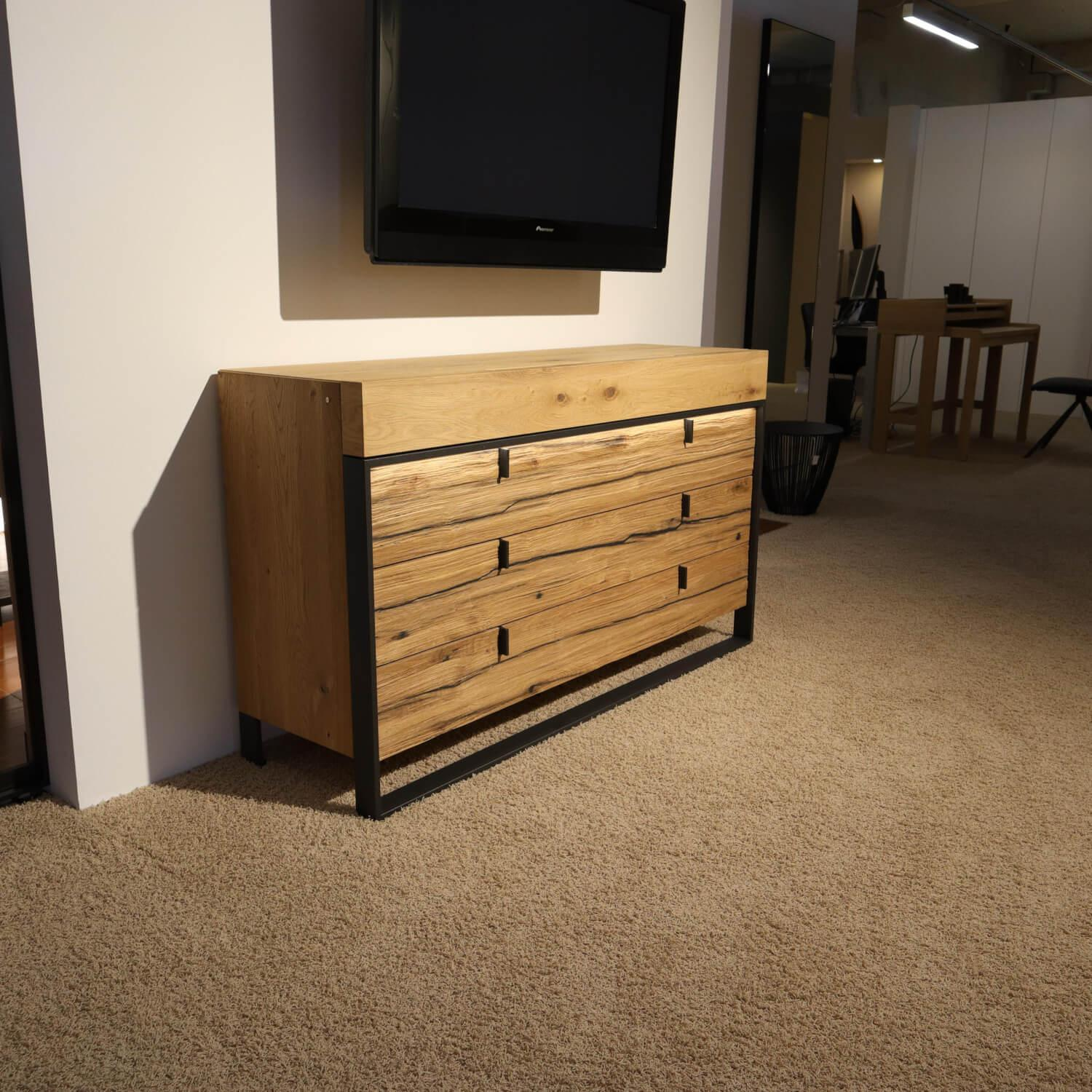 Contur - Schlafzimmer Acerra C Wildeiche Massiv Mit Bett Kommode 2 Nachttischen Und Kleiderschrank - 13