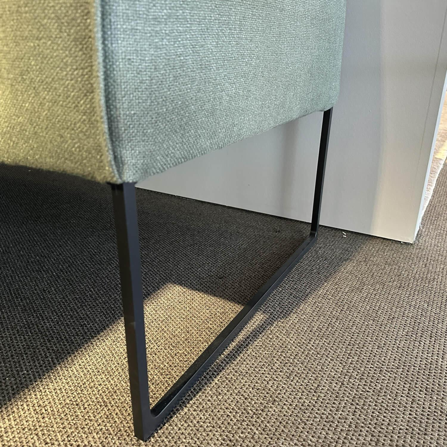 COR - Polsterbank Mell 11243 Stoff 8303 Schilfgrün Metallgestell Schwarz Pulverbeschichtet Inklusive Kunststoffgleiter - 3