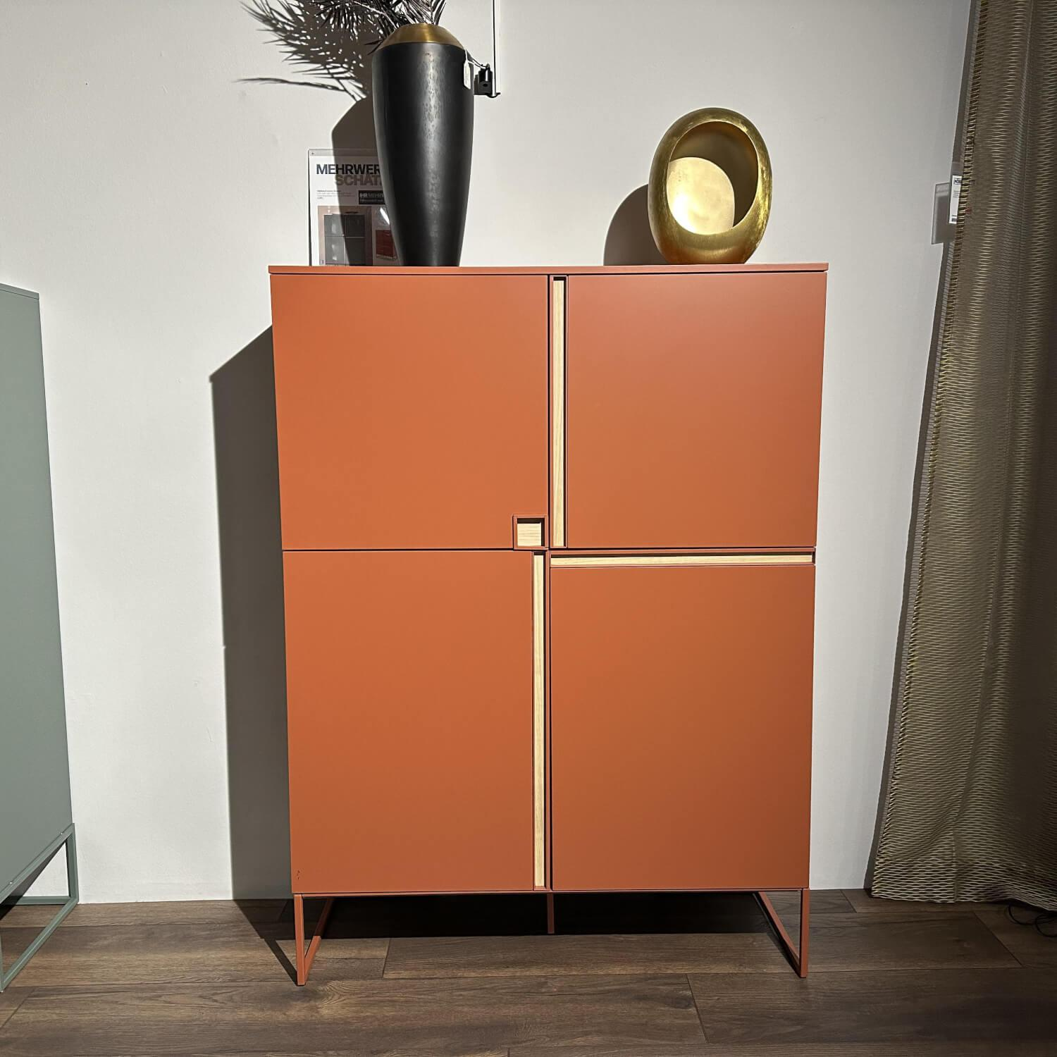 Contur - Highboard Venzone Lack 171 Tabasco Orange Gestell Metall Einsatz Eiche - 7