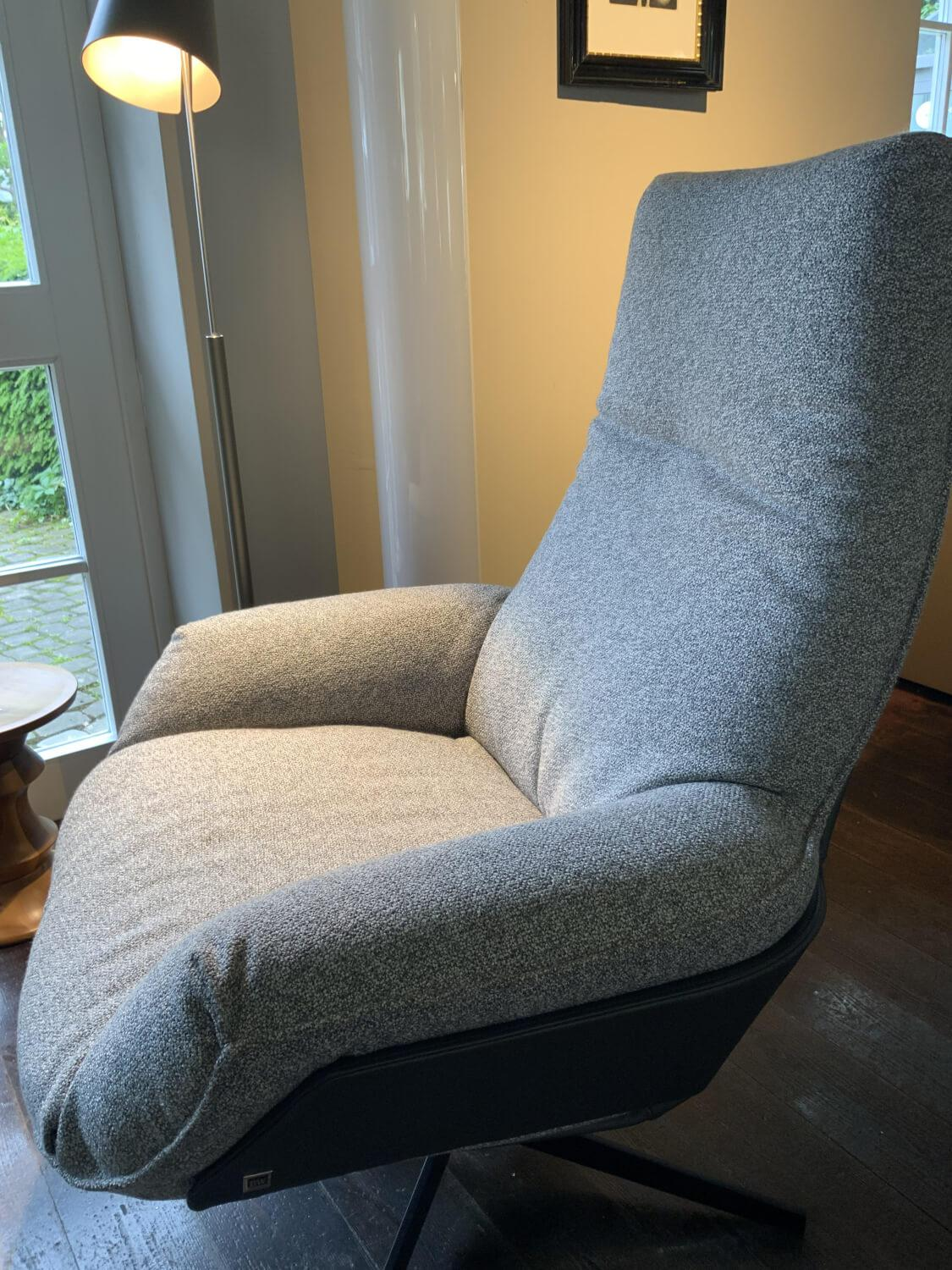 Bielefelder Werkstätten - Sessel Daron Stoff T Normandie Beige Füße Schwarz mit Hocker - 7