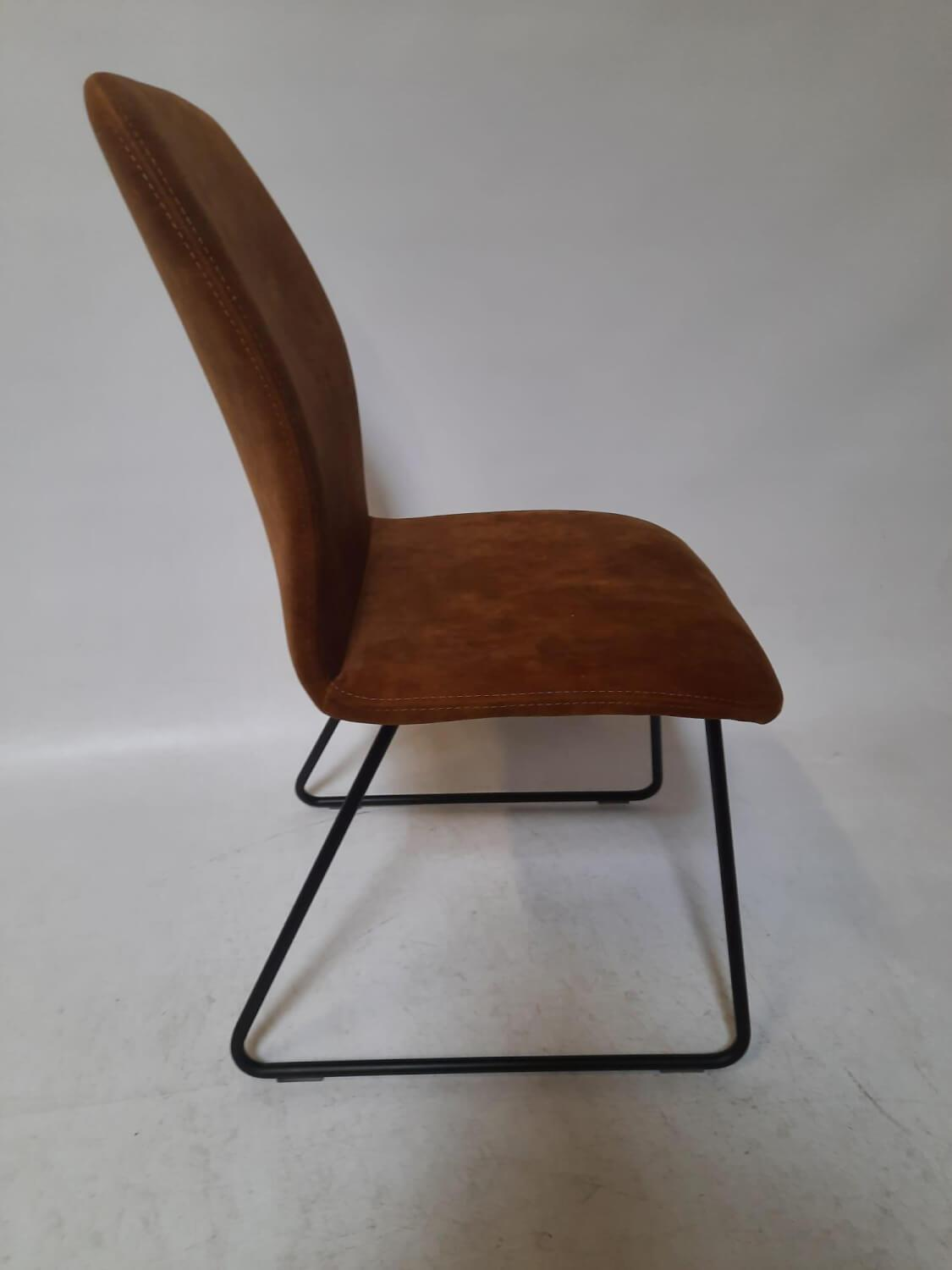 Lavida - 4-er Stuhlgruppe Rocco Stoff Adore 132 Gold Kufe Classic Schwarz - 5