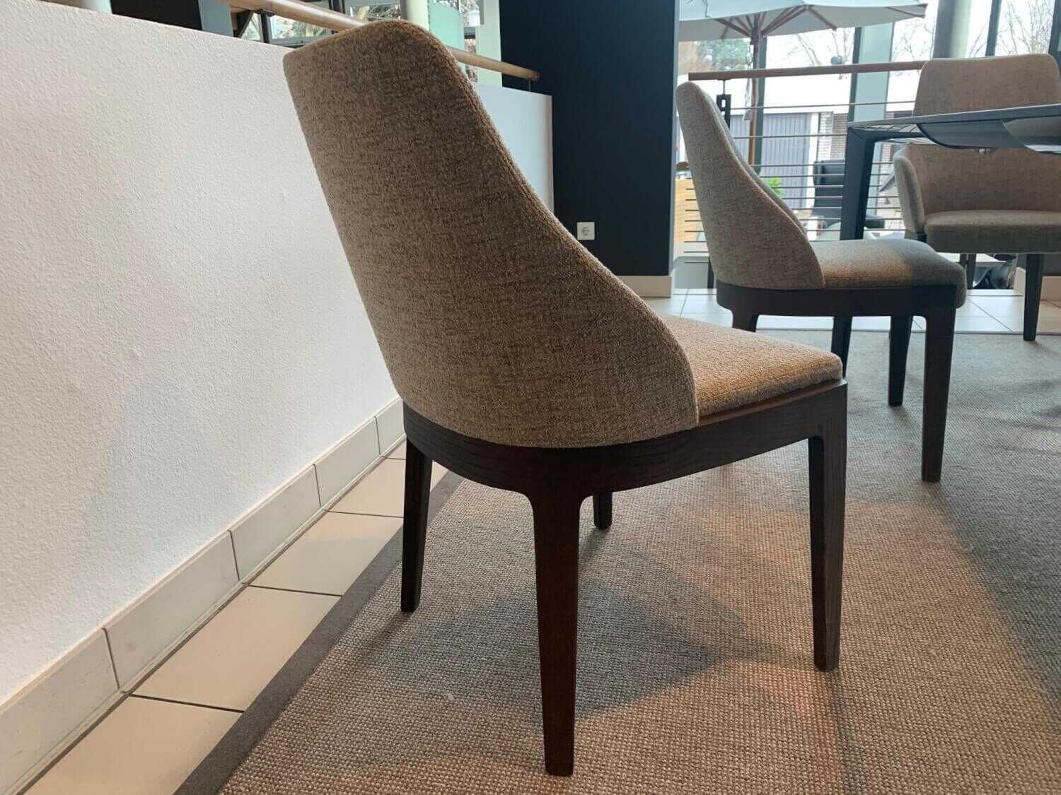 molteni-c-essgruppe-filigree-chelsea-tisch-eukalyptus-mit-6-st-C3-BChlen-chelsea-cse1stoff-sand-423f5f895e30OEhlAwONcekno Molteni & C - Essgruppe Filigree Chelsea Tisch Eukalyptus mit 6 Stühlen Chelsea CSE1Stoff Sand - 4